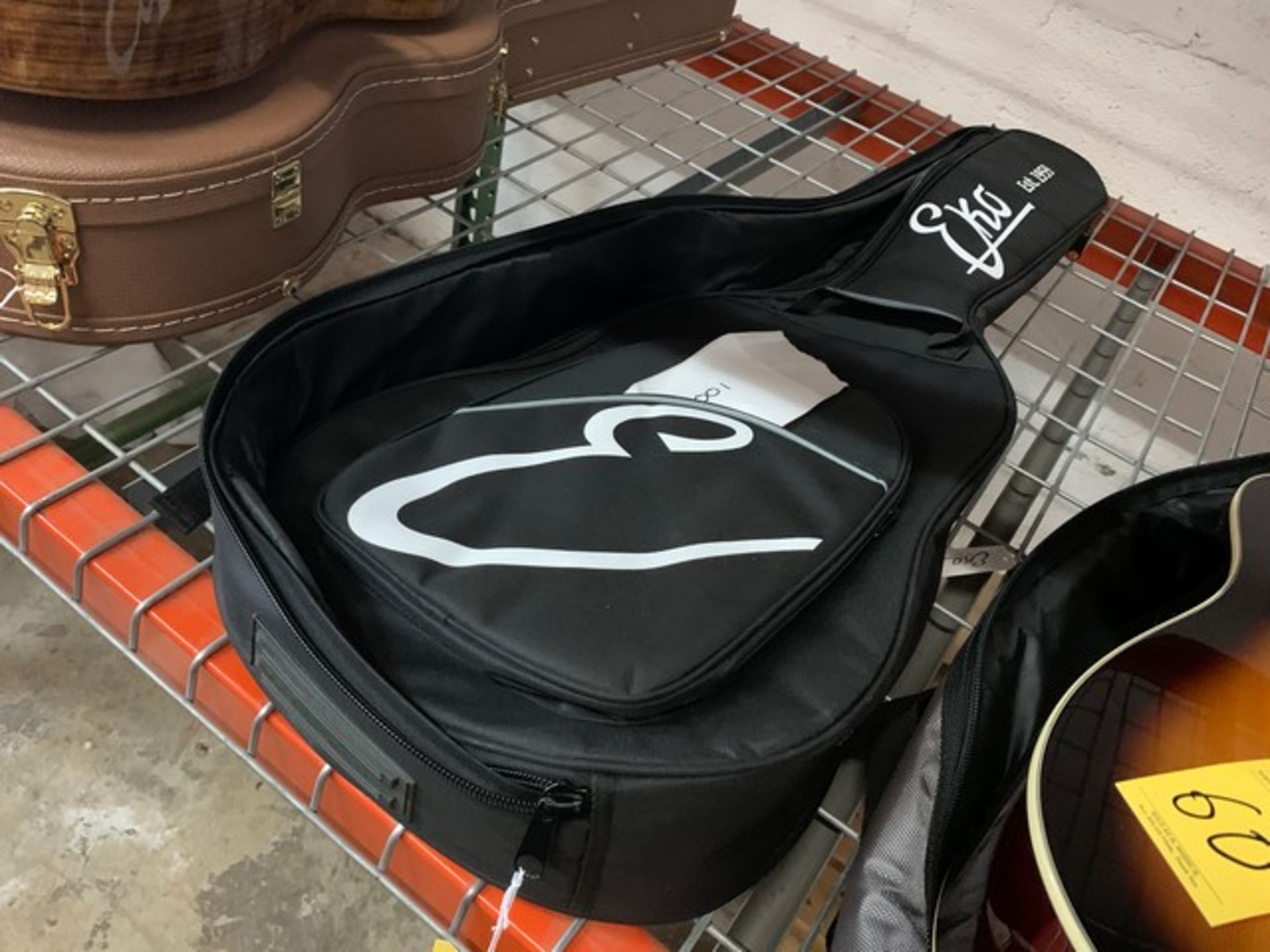 EKO INFINITO SERIES ACOUSTIC GUITAR WITH EKO SOFT CASE - Image 3 of 3