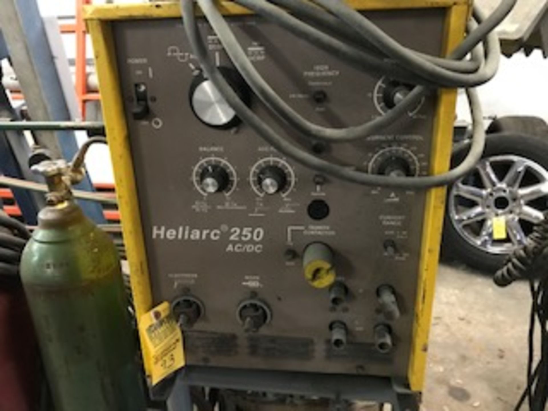 HELIARC 250 AC/DC TYPE H250 WELDER - SERIAL No. TH-154300 - Image 2 of 2