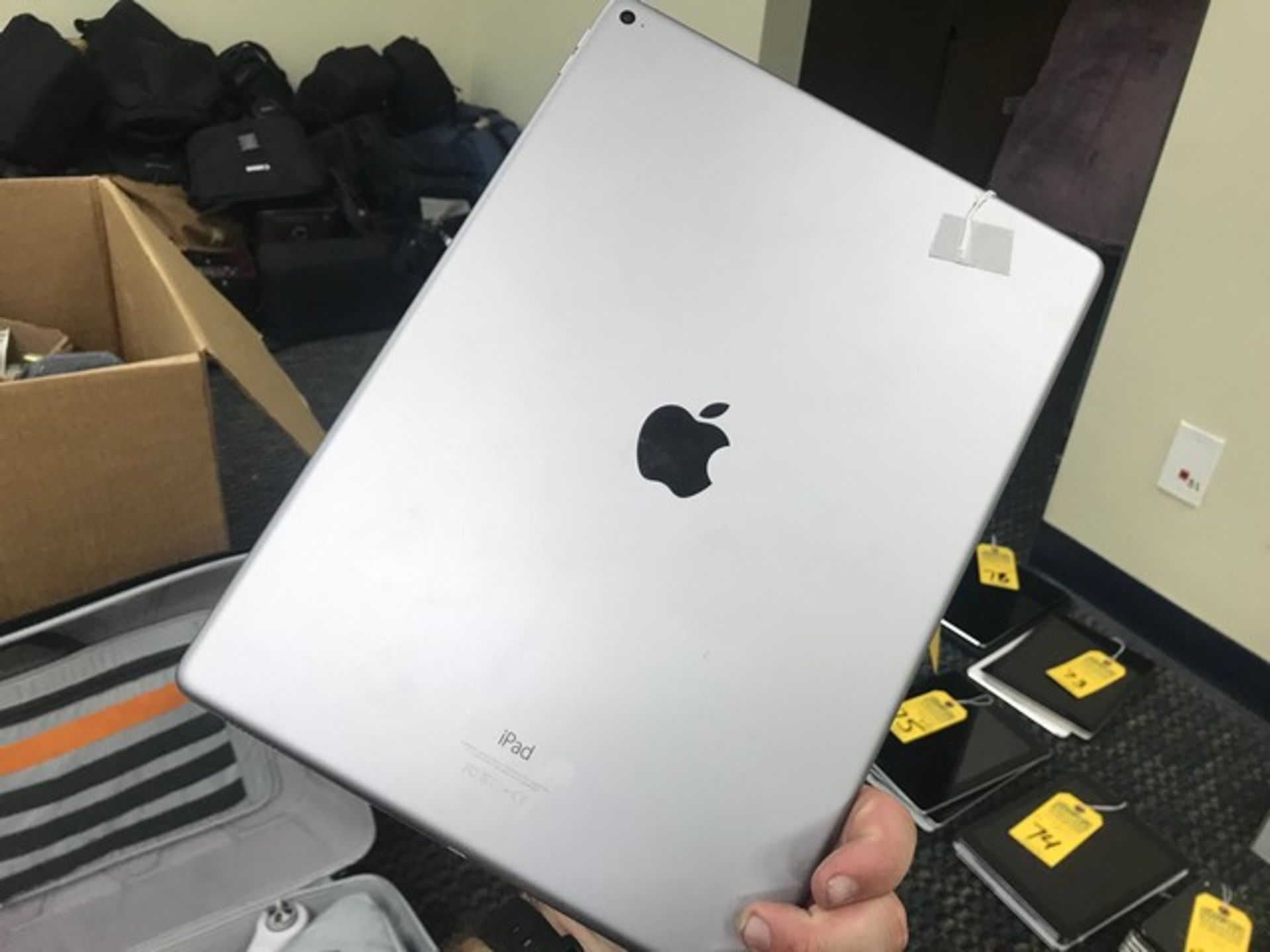 IPAD PRO 12.9'' - Image 2 of 2