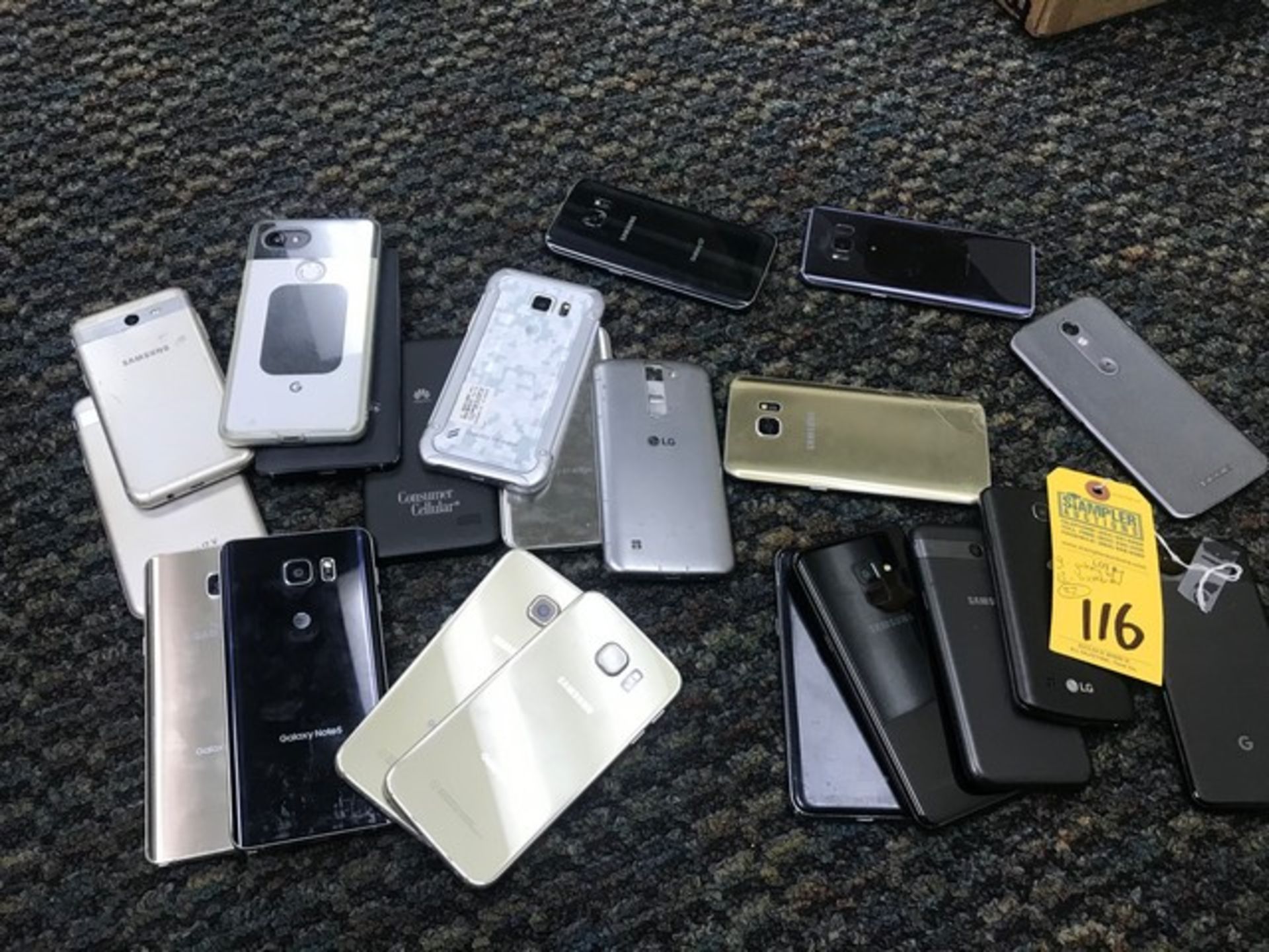 ASSORTED SAMSUNG / ANDROID / GOOGLE CELL PHONES - 9- GALAXY 6-7 / 13 ASSORTED