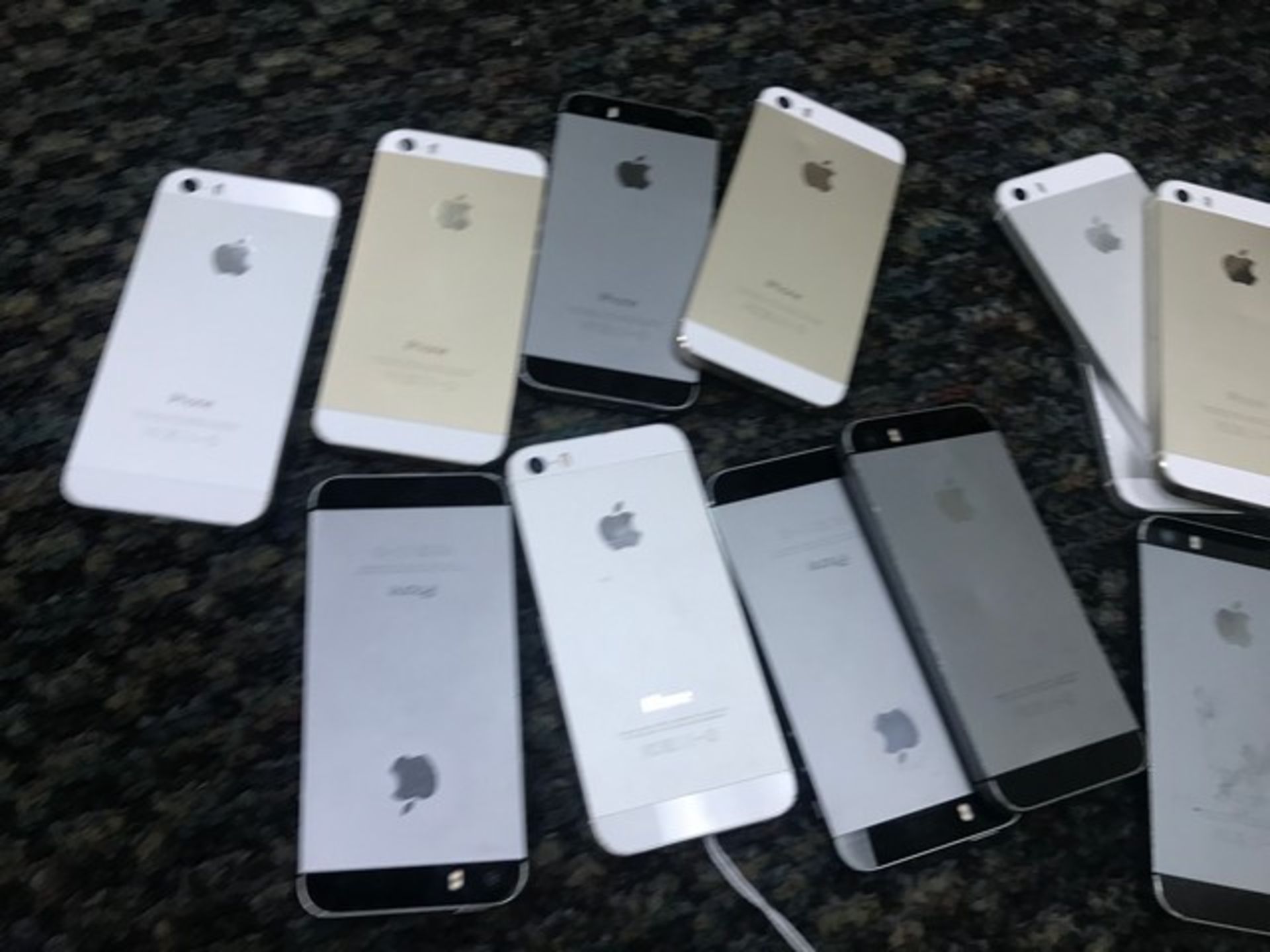 IPHONE 5S - ASSORTED COLORS - Image 2 of 6