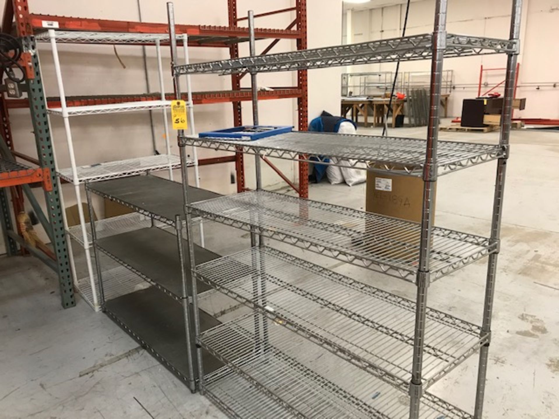 ASSORTED SIZE METRO RACKS