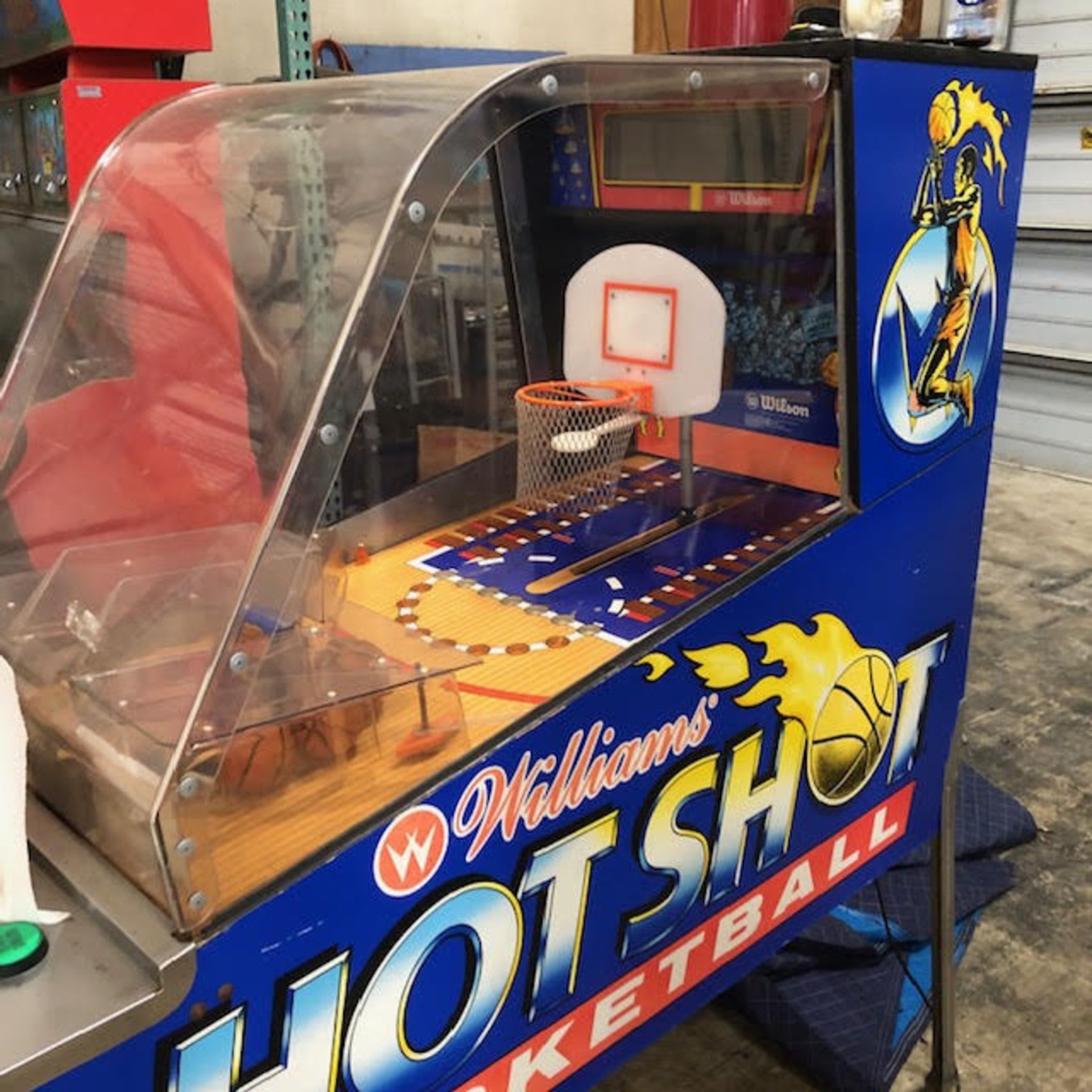 Williams Hot Shot Basketball machine - working (Reserve)