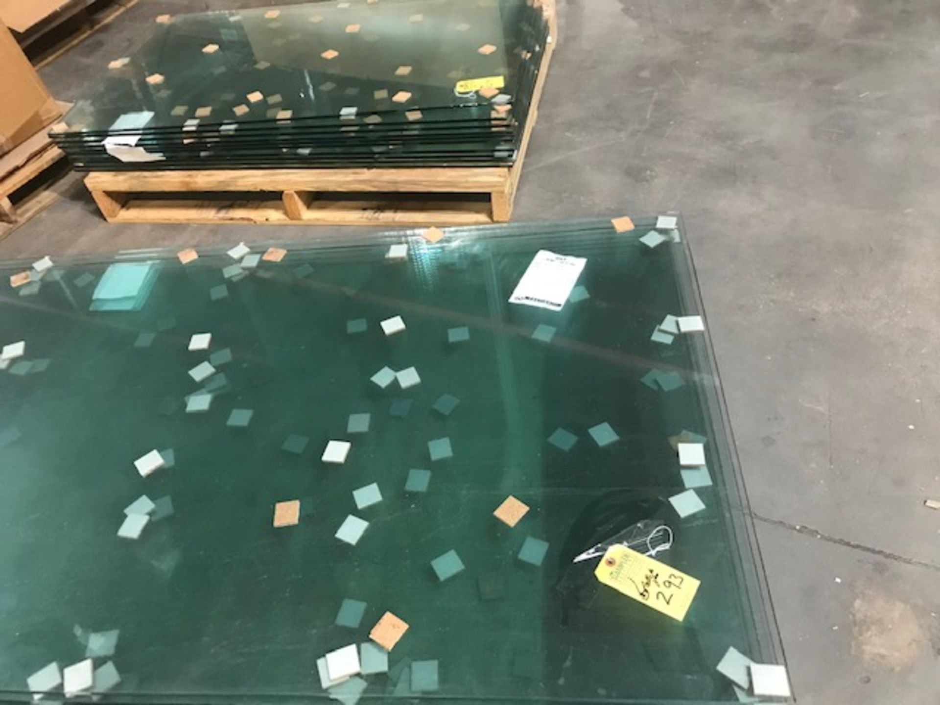 PALLET GLASS