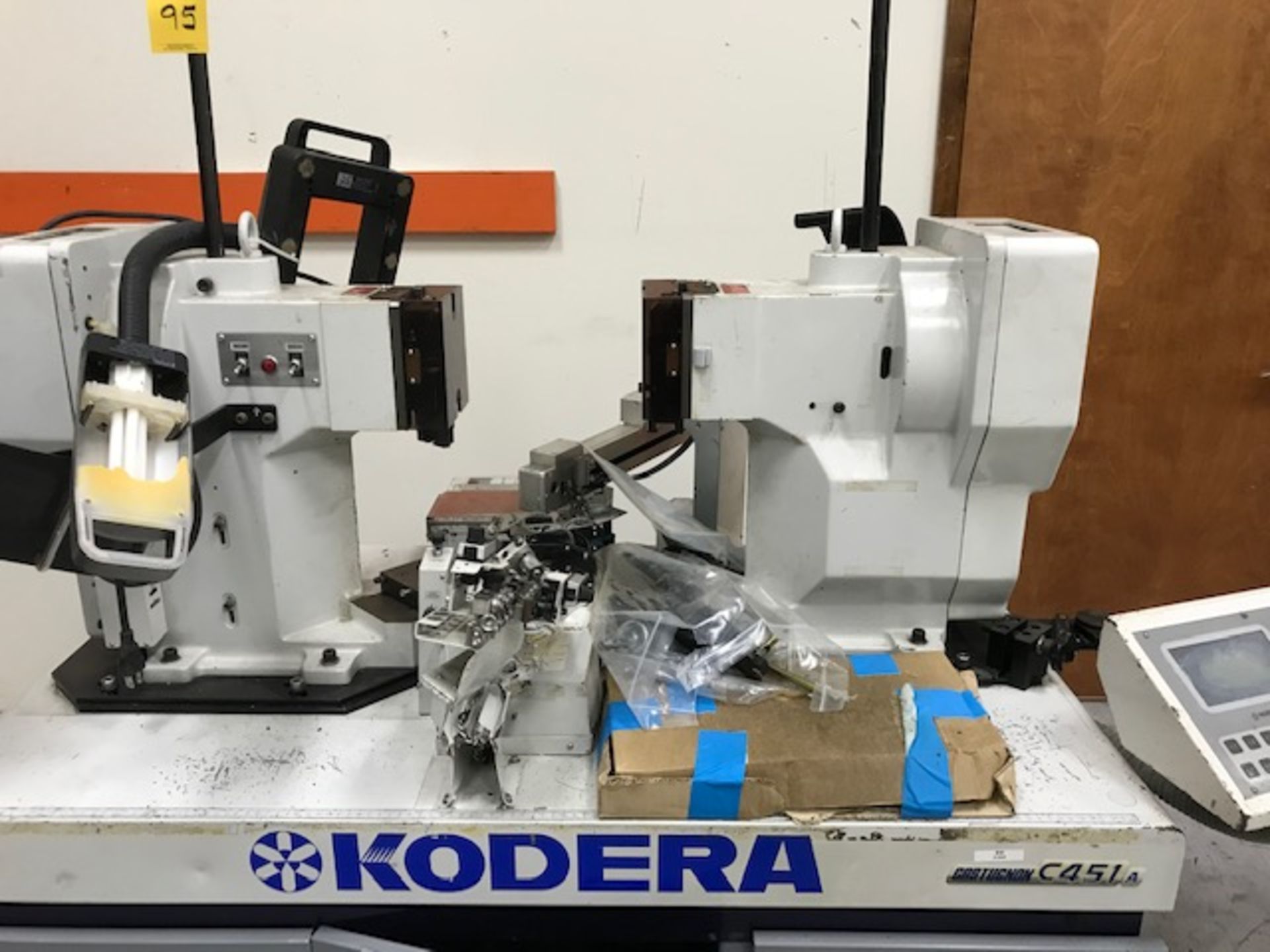 KODERA CASTUGNON C451A AUTOMATIC CRIMPING UNIT WITH SOFT TOUCH CONTROLLER - Image 2 of 4