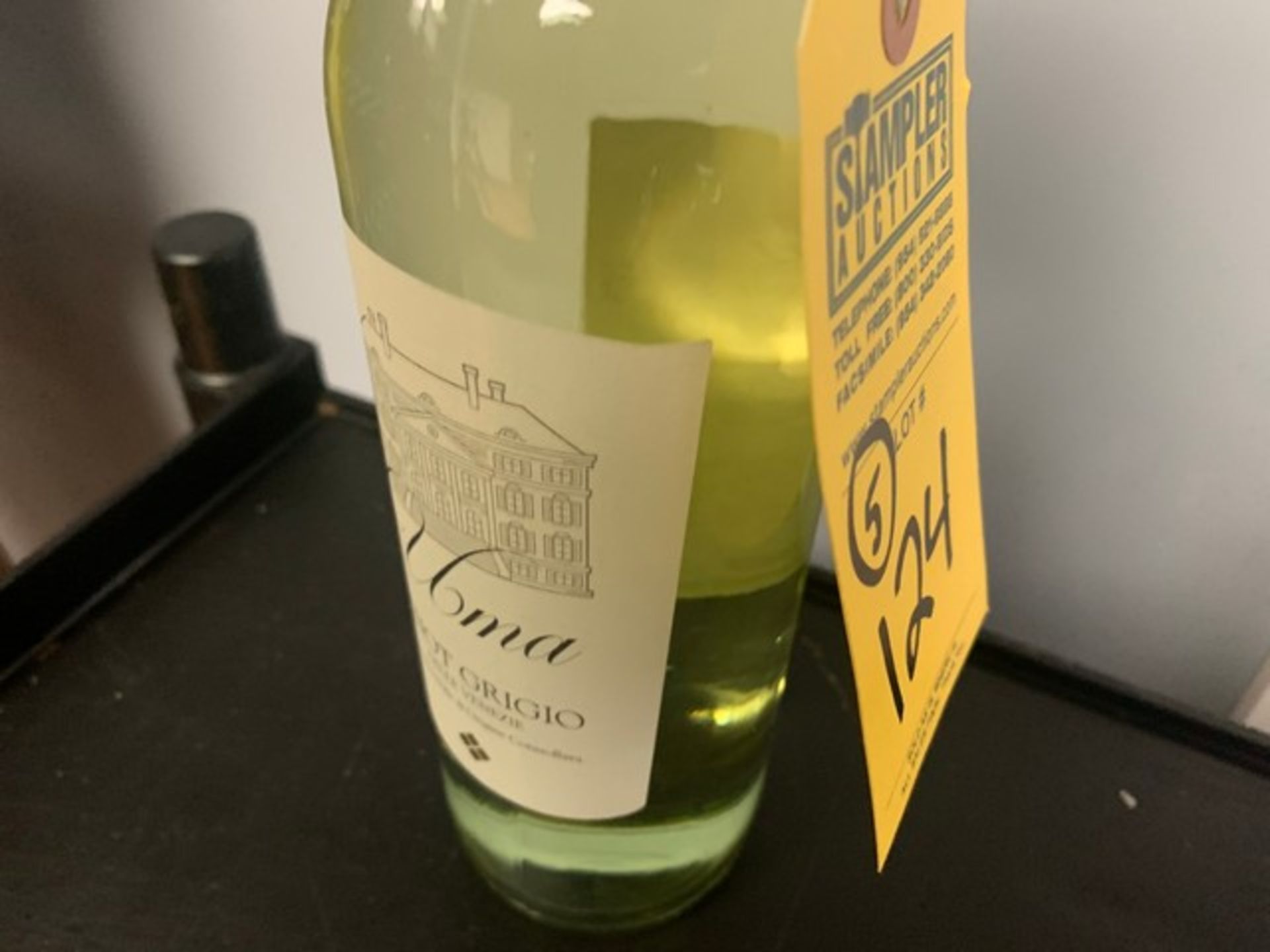 BOTTLES 2018 VMA PINO GRIGIO - 750ml - Image 2 of 4