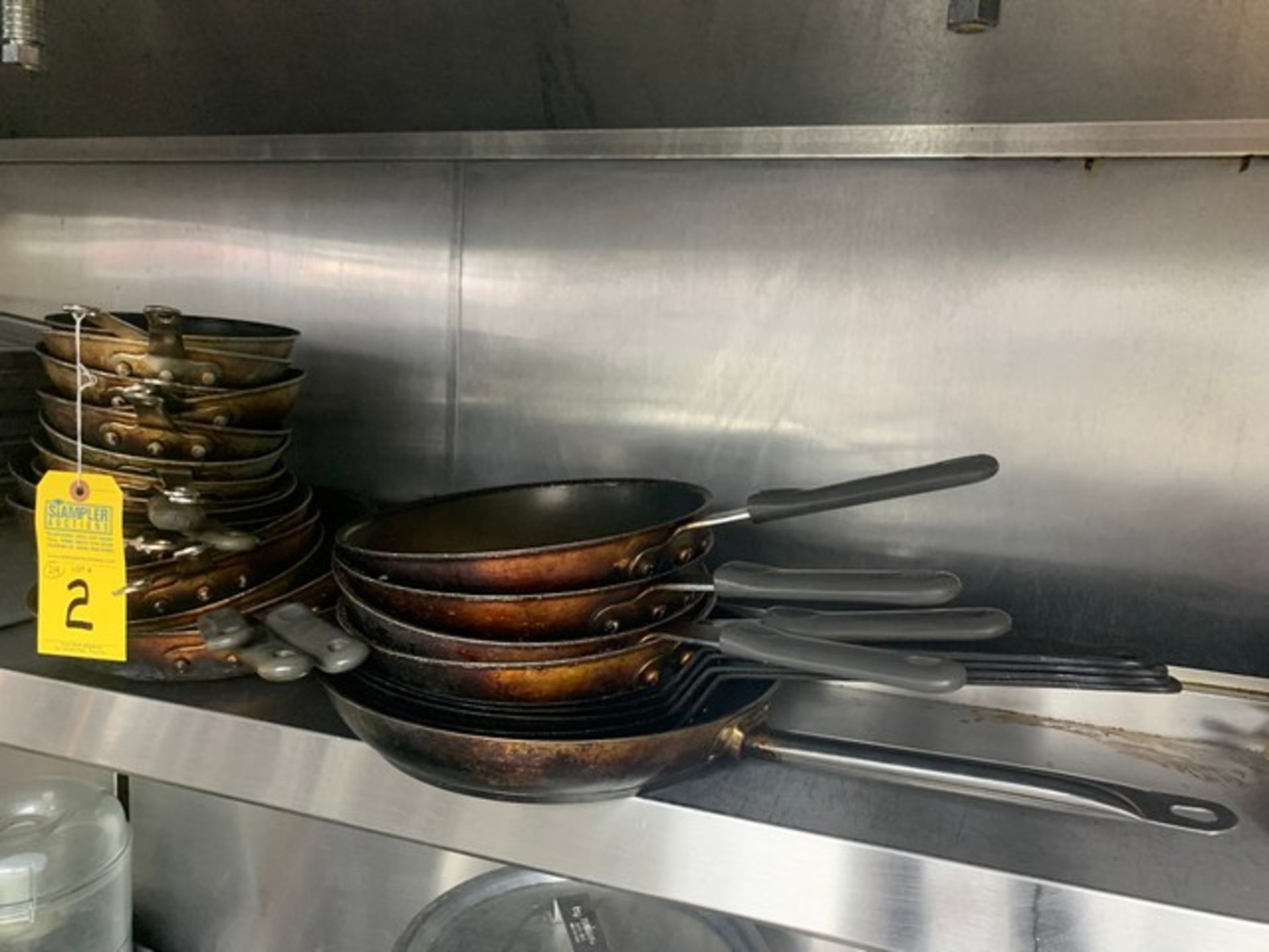 ASSORTED SIZE FRY PANS