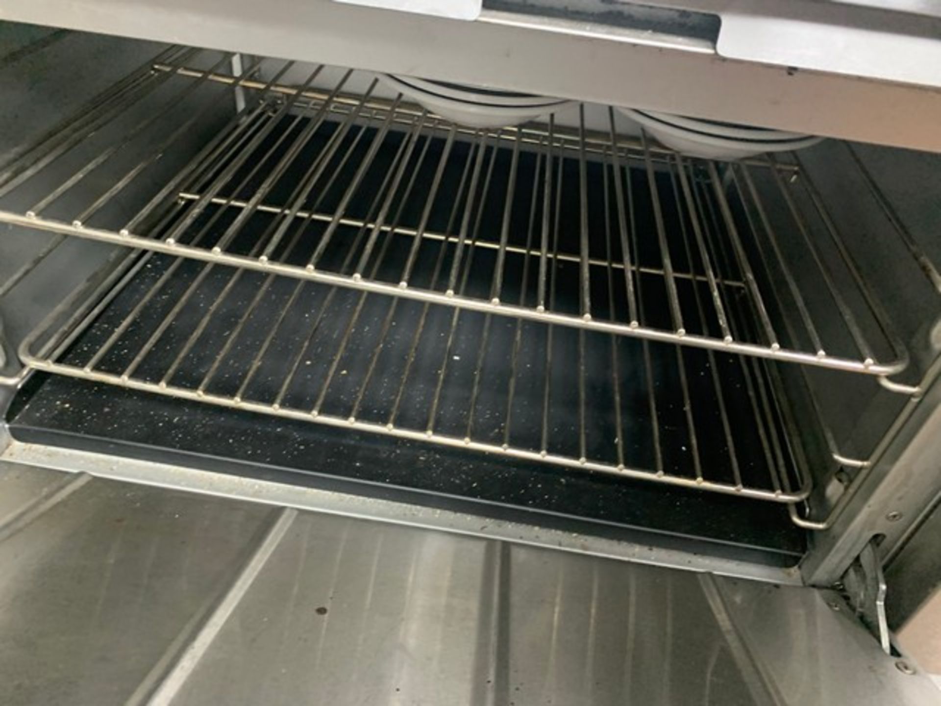 CPG 6-BURNER RANGE WITH OVER SHELF, DOUBLE OVENS & FLAT TOP GRILL - 31'' DEEP x 24'' WIDE - Image 3 of 6