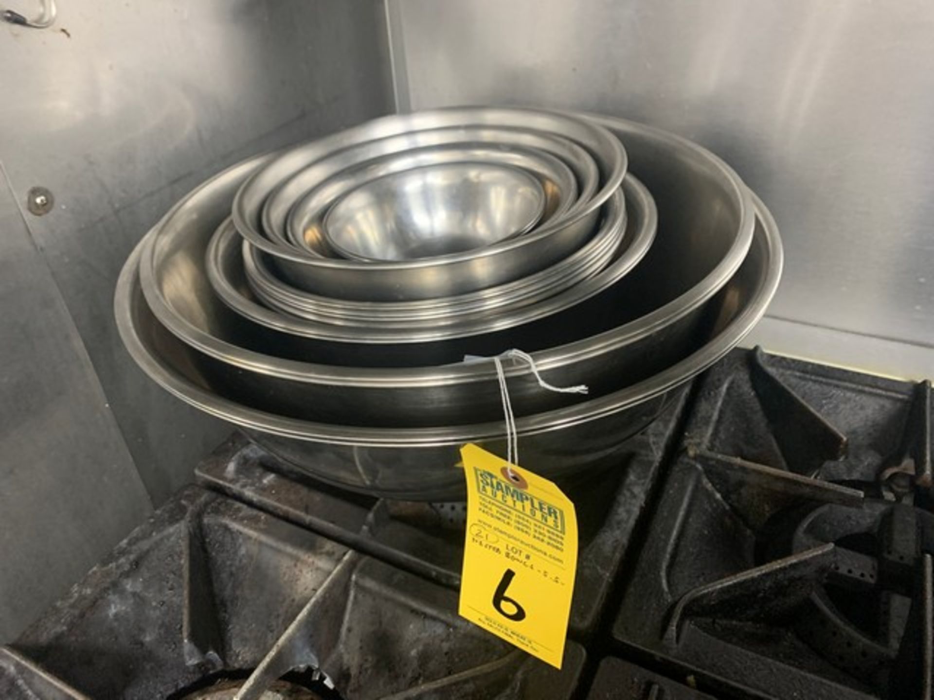 ASSORTED SIZE STAINLESS NESTED BOWLS