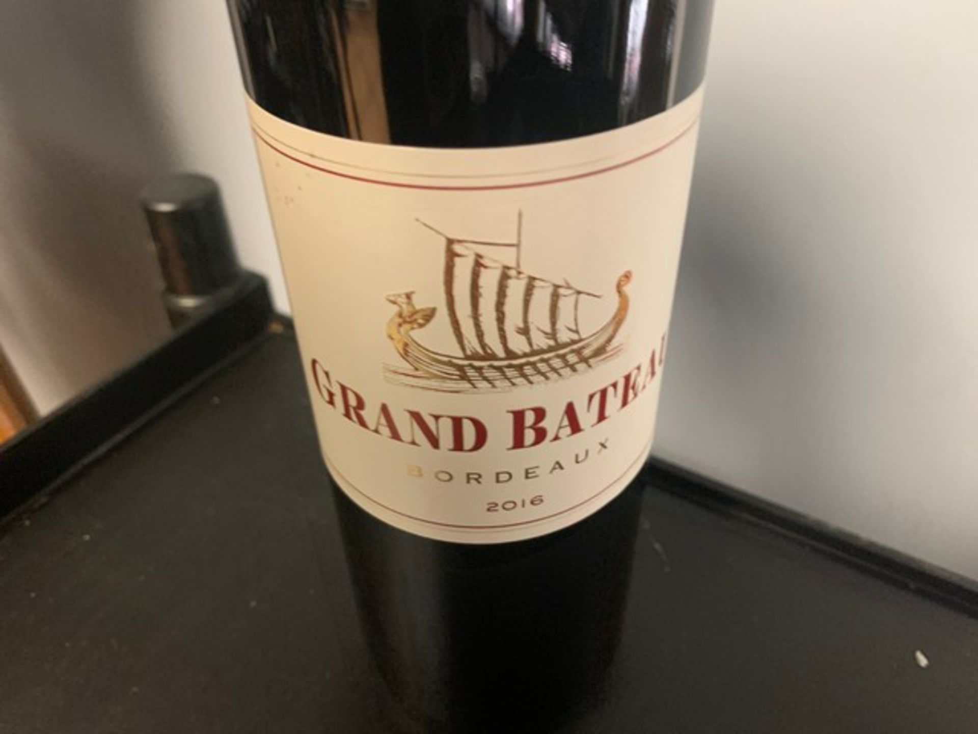 BOTTLES 2016 GRAND BATEAU BORDEAUX RED - 750ml - Image 2 of 3