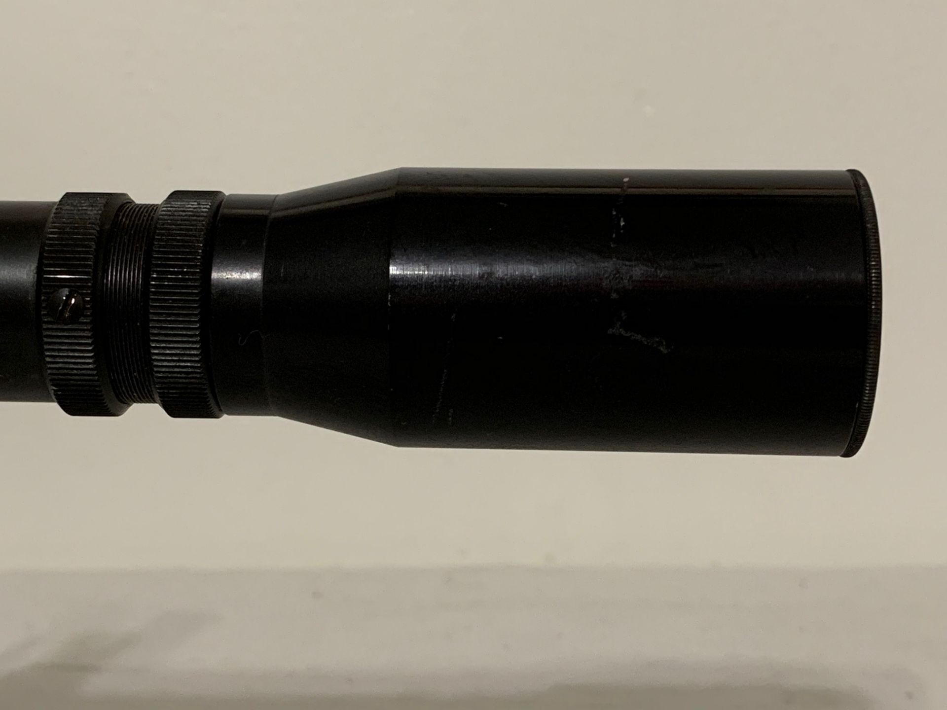 J.UNERTL 15 POWER SCOPE WITH UNERTL RINGS, RECOIL SPRING AND BOTH LENS CAPS - Image 3 of 5