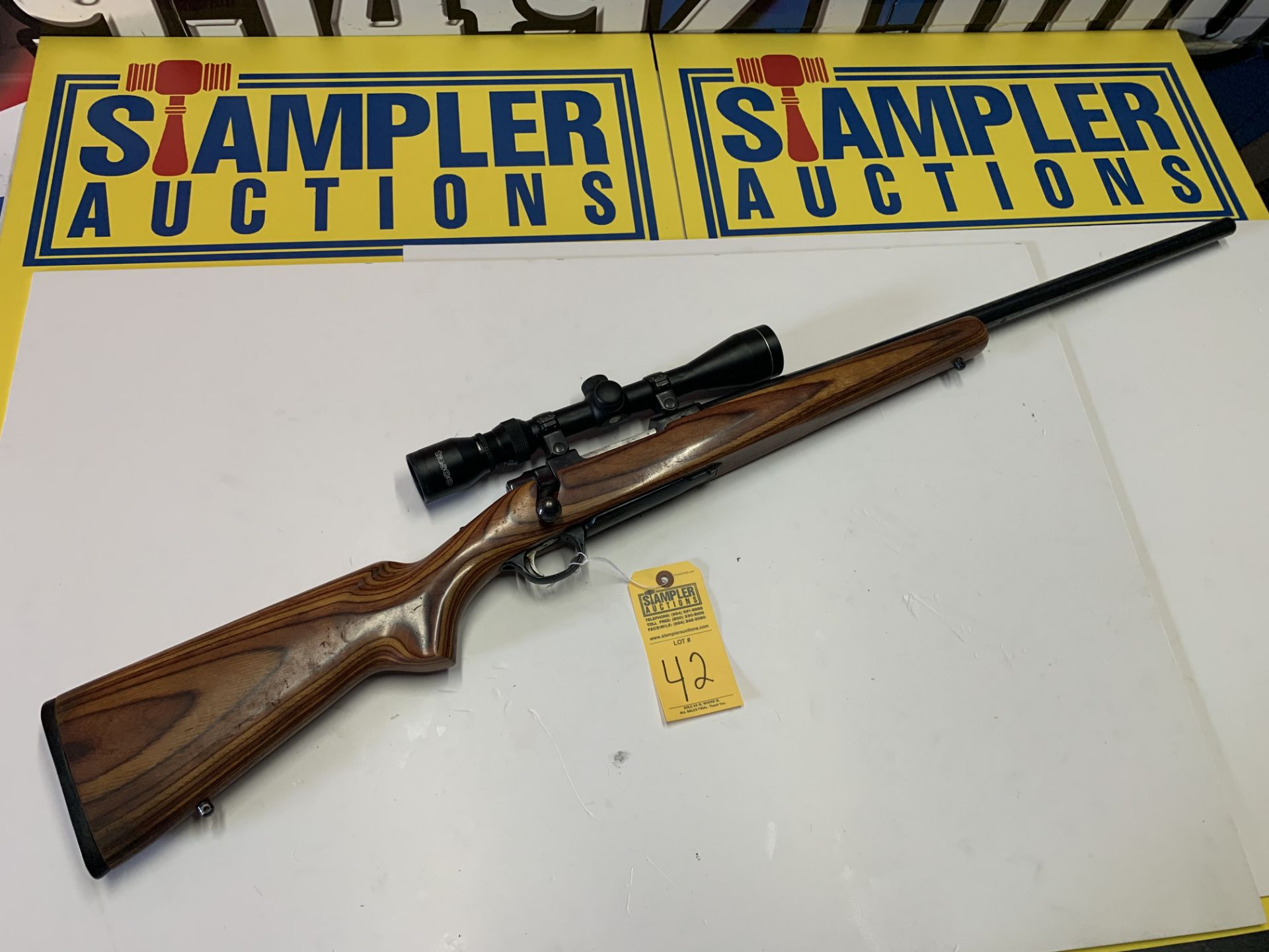RUGER M77 BOLT ACTION RIFLE - 22-250 CAL - WOOD STOCK - TASCO SCOPE - SERIAL No. 77171000 (FOB
