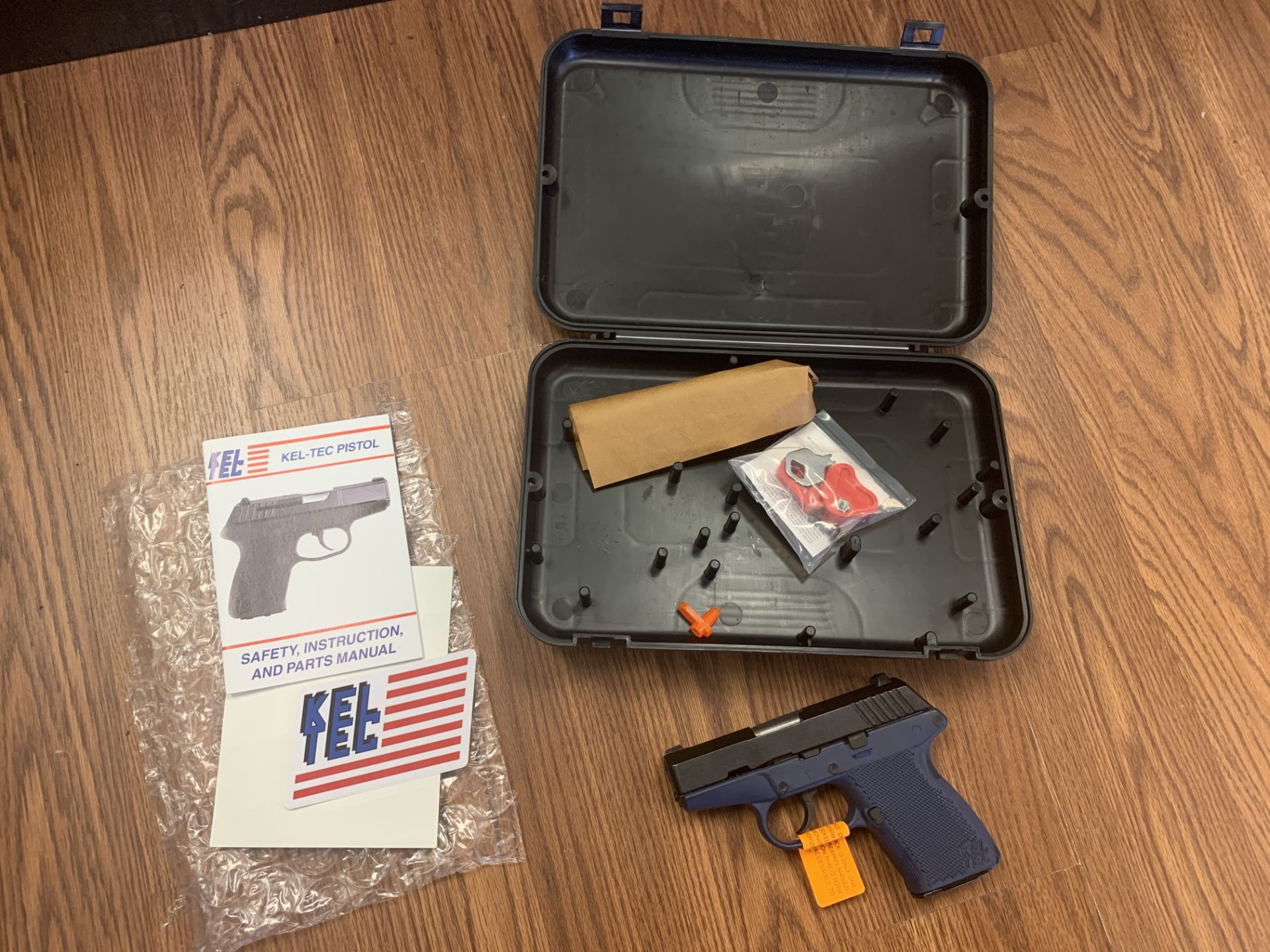 KELTEC P-11 PISTOL 9MM LUGER - NAVY BLUE - WITH BOX (NEW) - Image 4 of 4