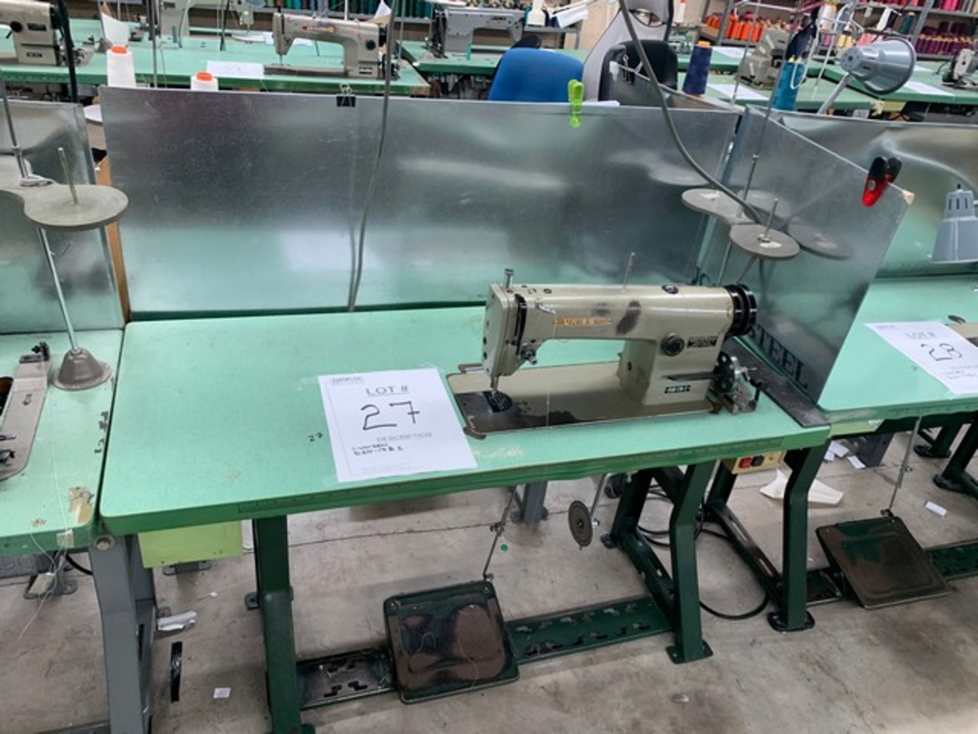 UNISEW DSN-178-2 SEWING MACHINE WITH MOTOR & STAND
