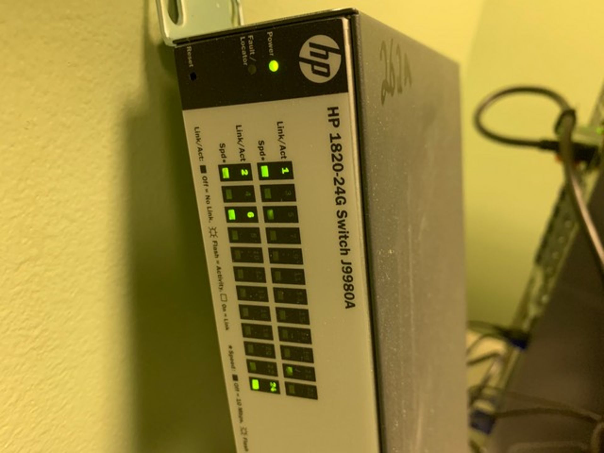 HP 1820-24G SWITCH - Image 2 of 3