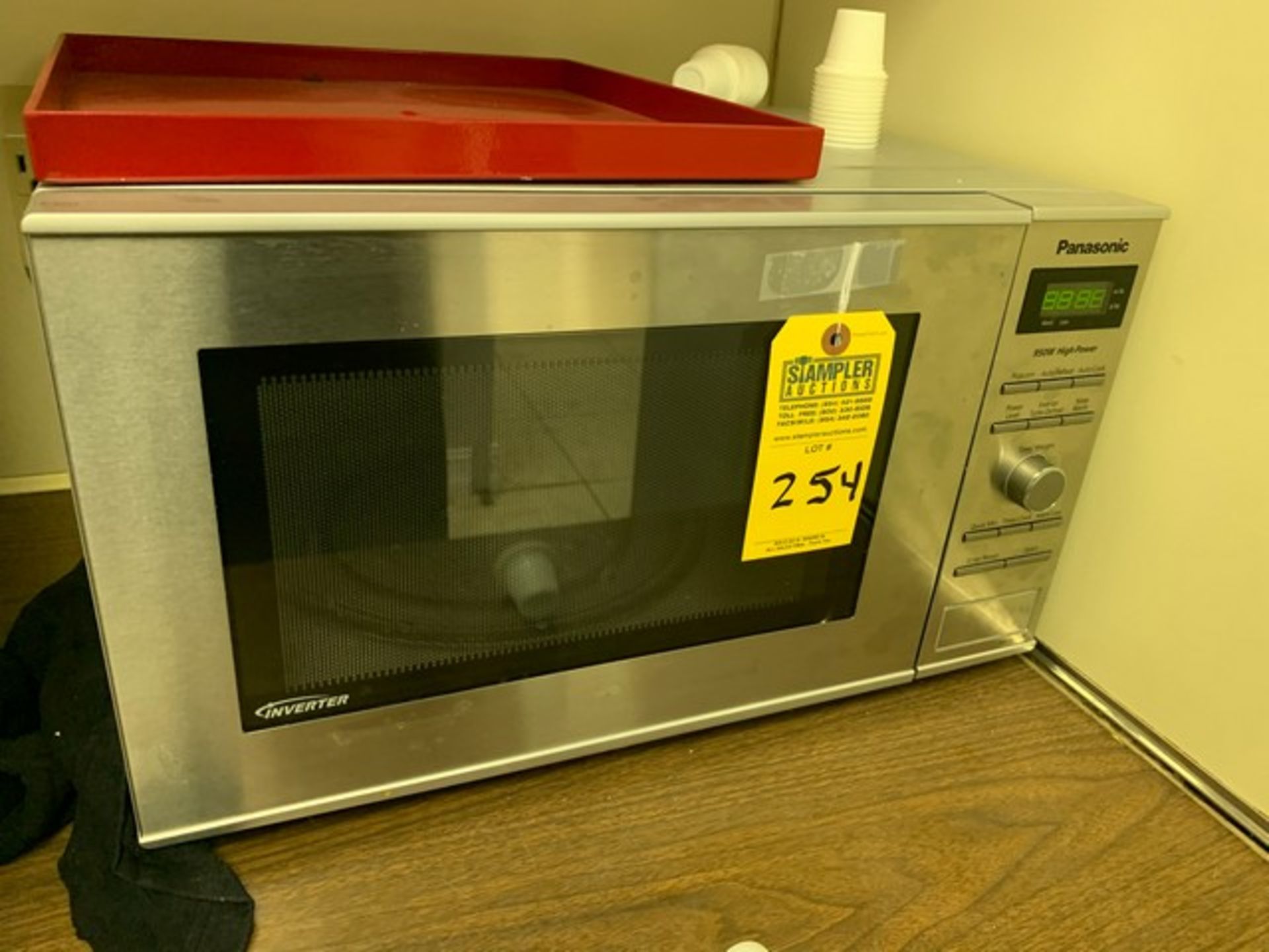 PANASONIC MICROWAVE - 950 WATT