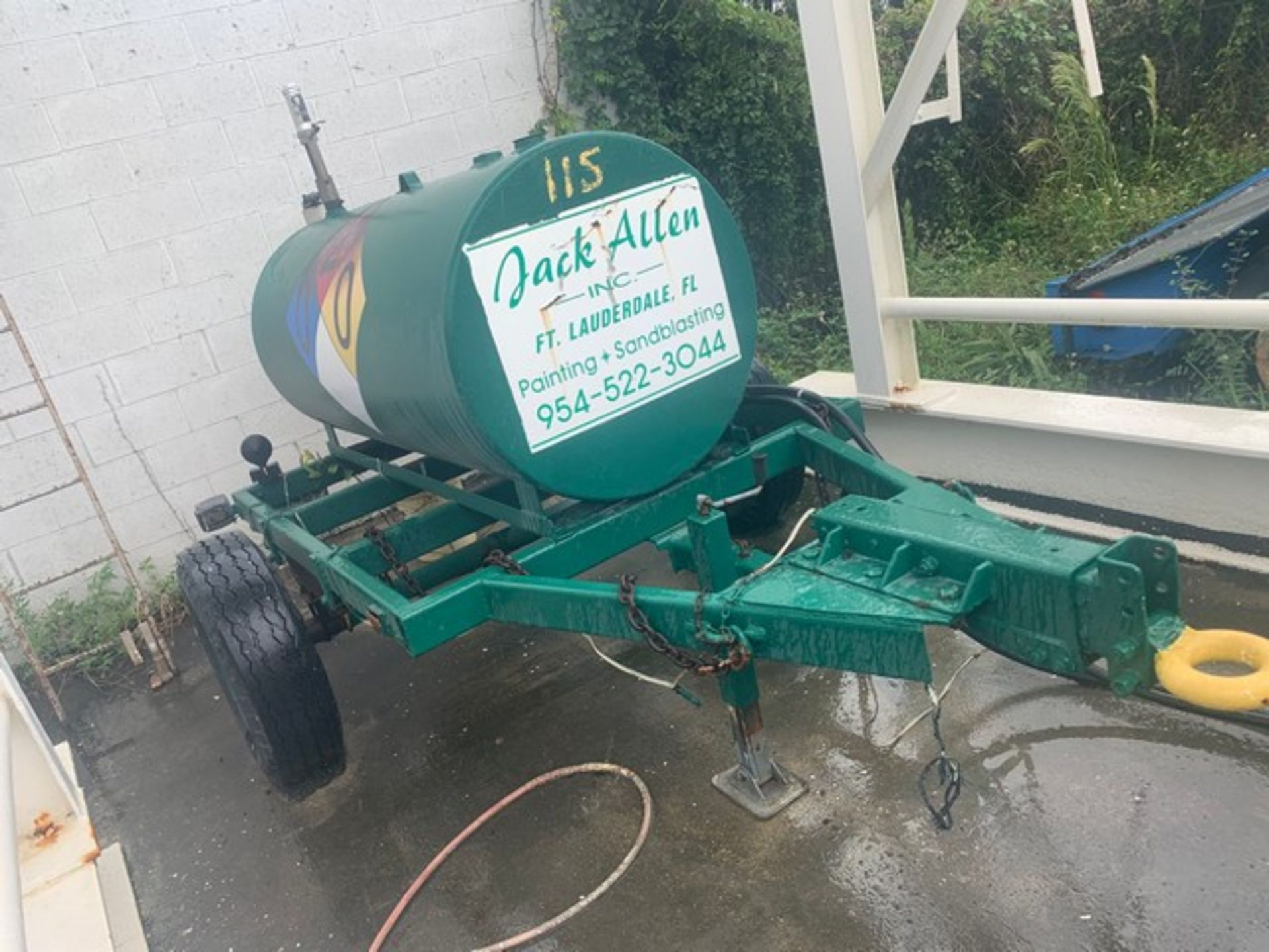 OFF-ROAD DIESEL TANK ON TRAILER