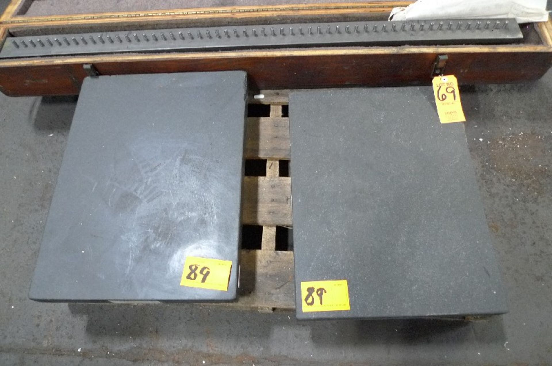 LOT: (2) 18 X 24" SURFACE PLATES