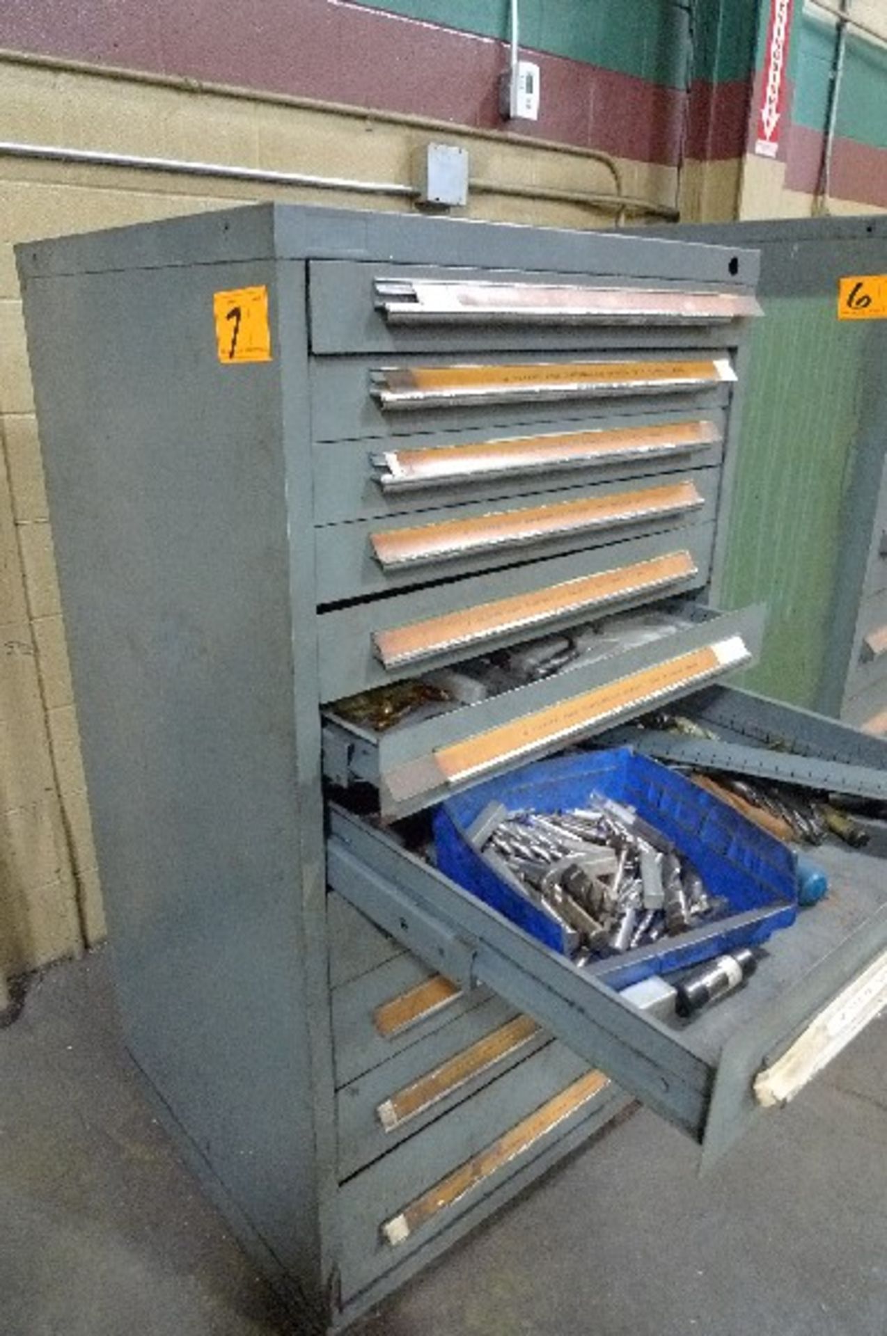 VIDMAR TYPE CABINET W/ END MILLS