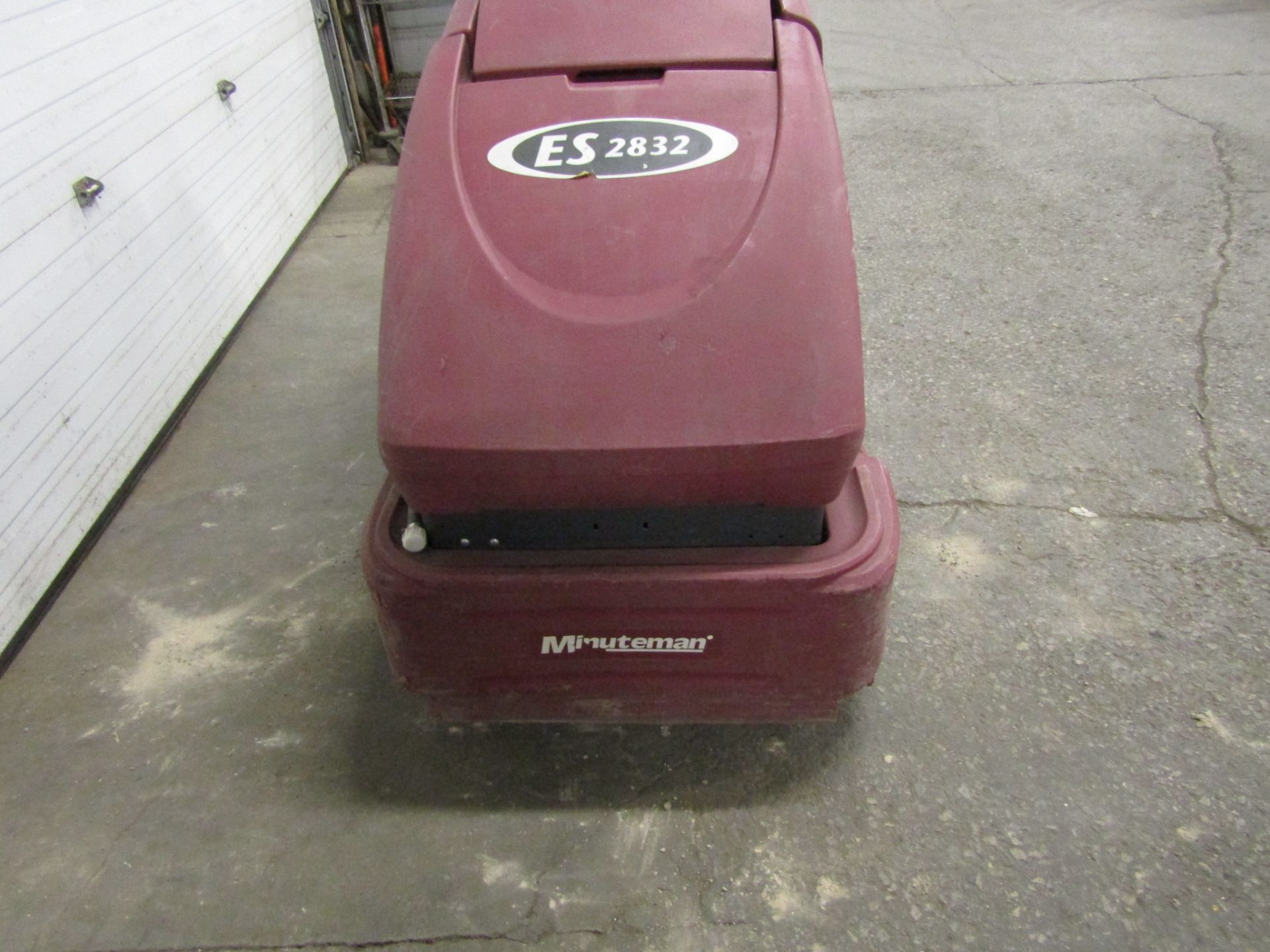 Minuteman Electric Floor Sweeper Scrubber model ES2832 Easy Scrub - NICE UNIT - Image 2 of 3