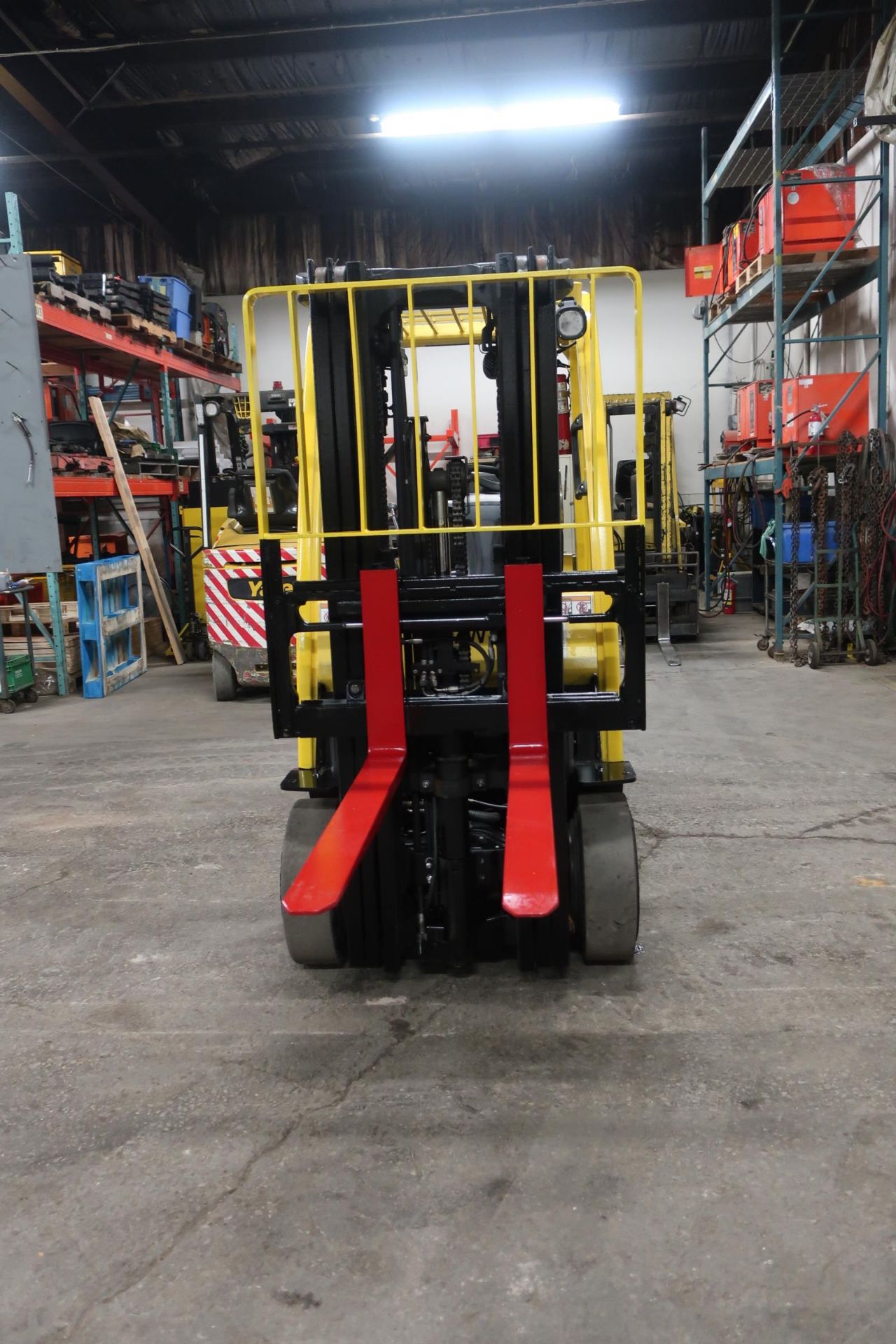 FREE CUSTOMS - 2012 Hyster 5000lbs Capacity Forklift with 3-stage mast - LPG (propane) with - Image 2 of 2