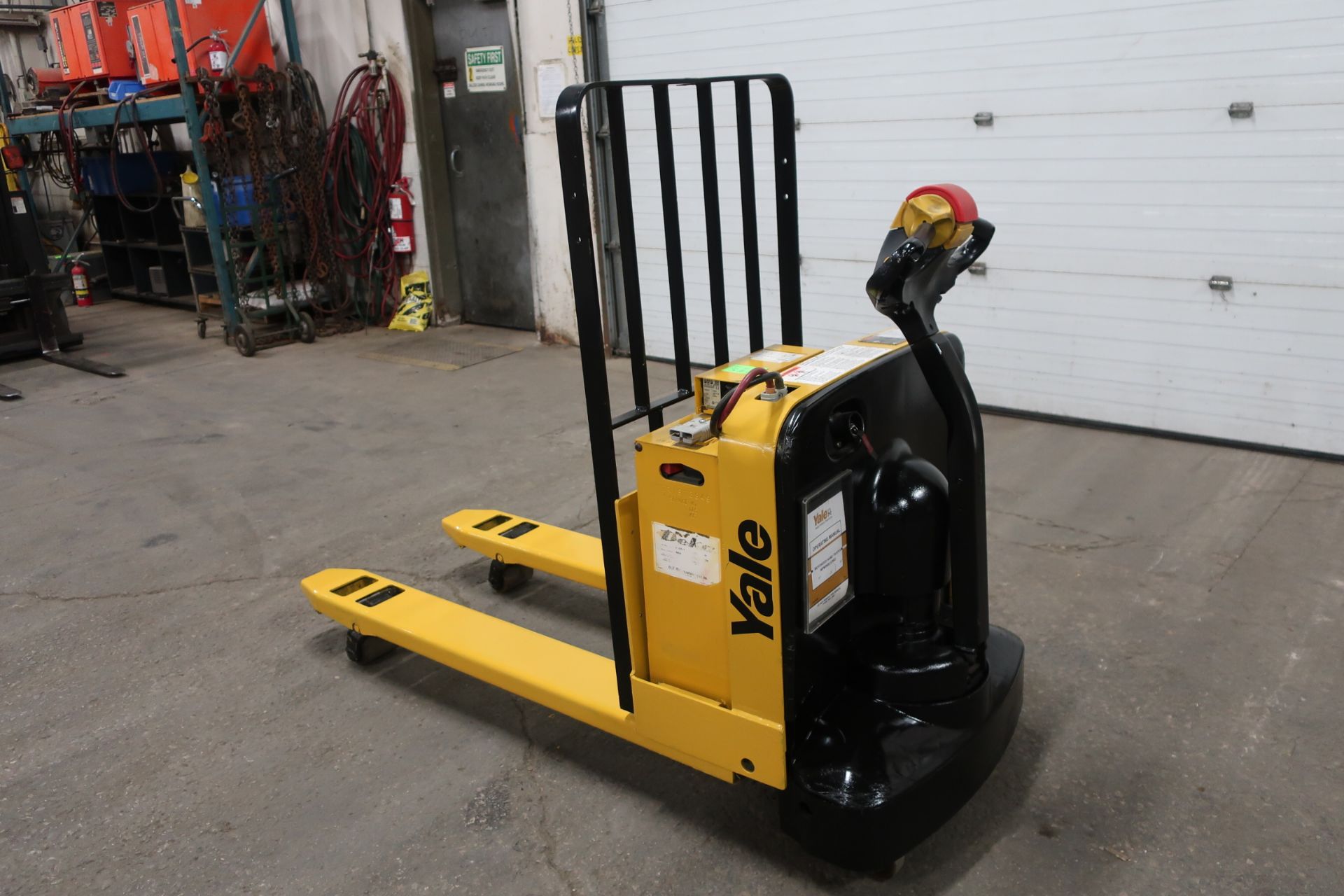 2011 Yale Walk Behind Powered Pallet Cart 5000lbs capacity Walkie Electric unit