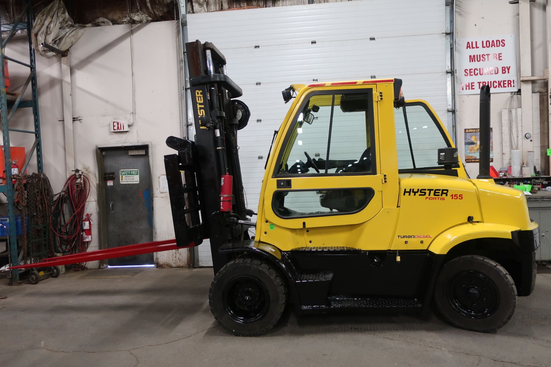 FREE CUSTOMS - 2015 Hyster 15500lbs Capacity OUTDOOR Forklift with Fork Positioner, Sideshift &