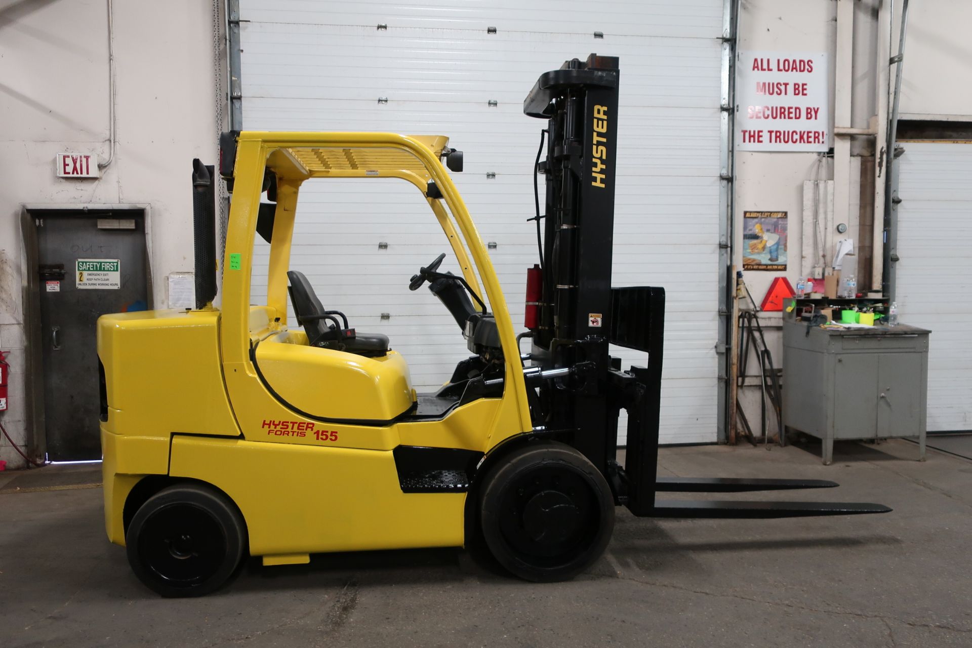 FREE CUSTOMS - 2014 Hyster 15500lbs Capacity Forklift with VERY LOW HOURS & 58" forks - Diesel