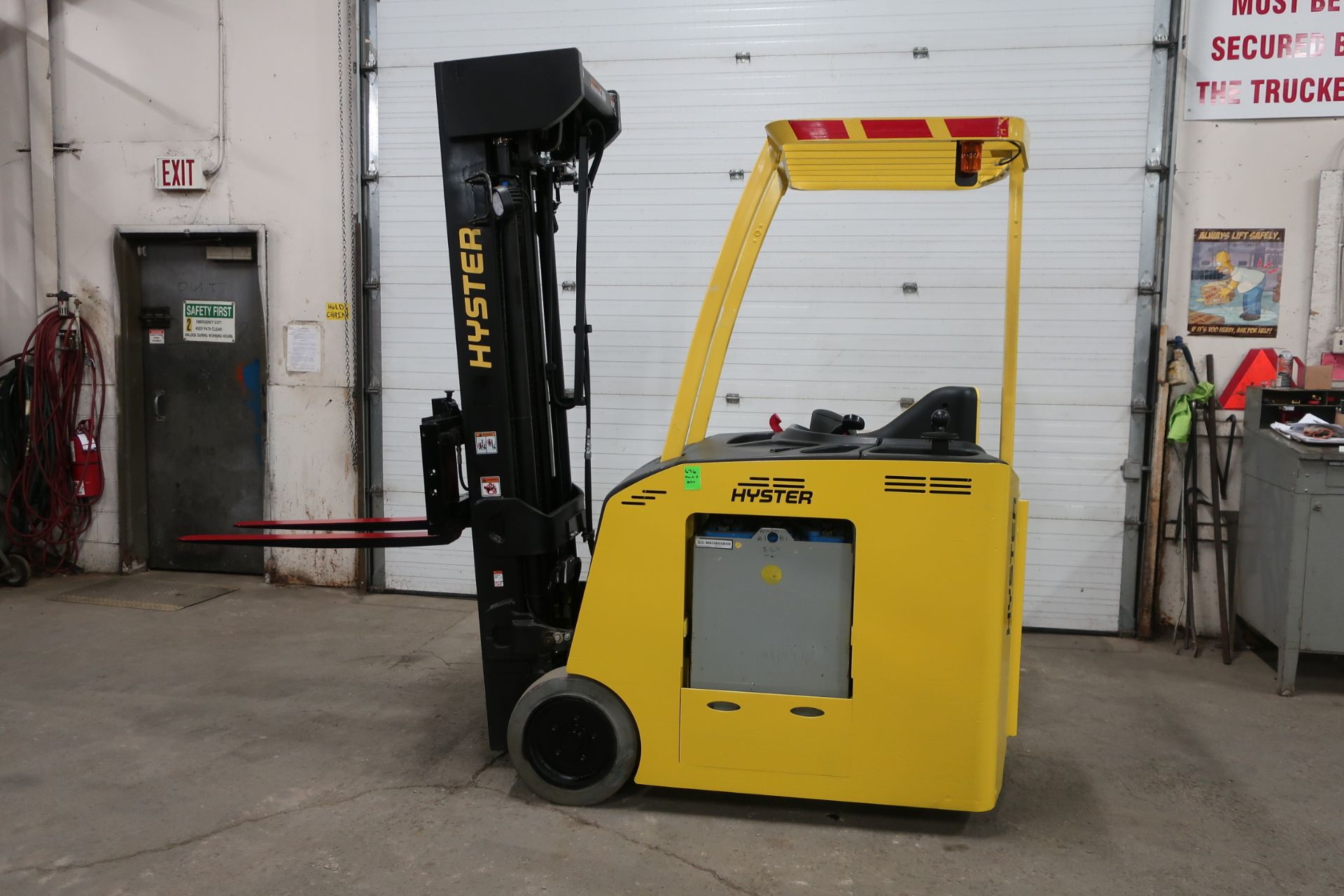 FREE CUSTOMS - 2014 Hyster Reach Truck Pallet Lifter 3200lbs capacity unit 4-stage ELECTRIC with