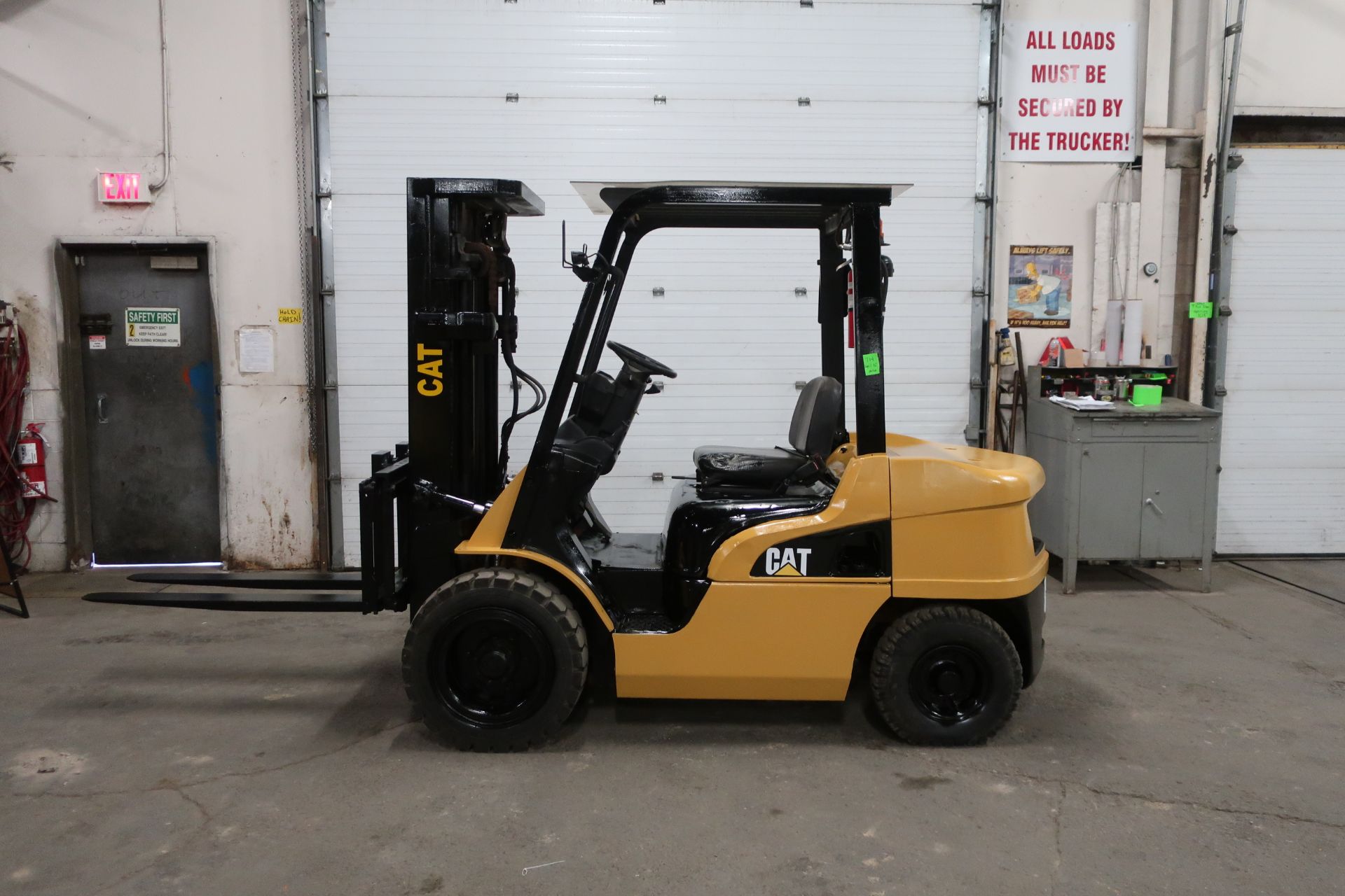 FREE CUSTOMS - CAT OUTDOOR Forklift 5400lbs Capacity with 3-stage mast and sideshift Diesel