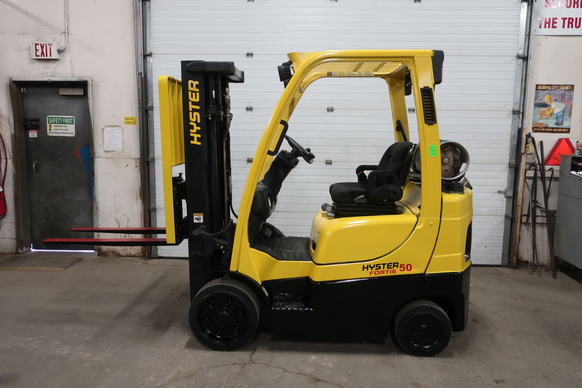 FREE CUSTOMS - 2012 Hyster 5000lbs Capacity Forklift with 3-stage mast - LPG (propane) with