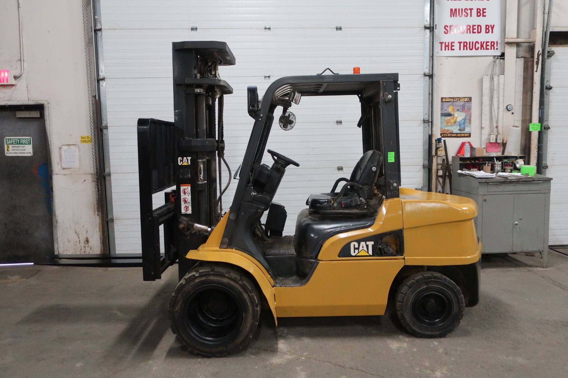 FREE CUSTOMS - CAT 7000lbs Capacity OUTDOOR Forklift with 3-stage mast & sideshift with dual tires -