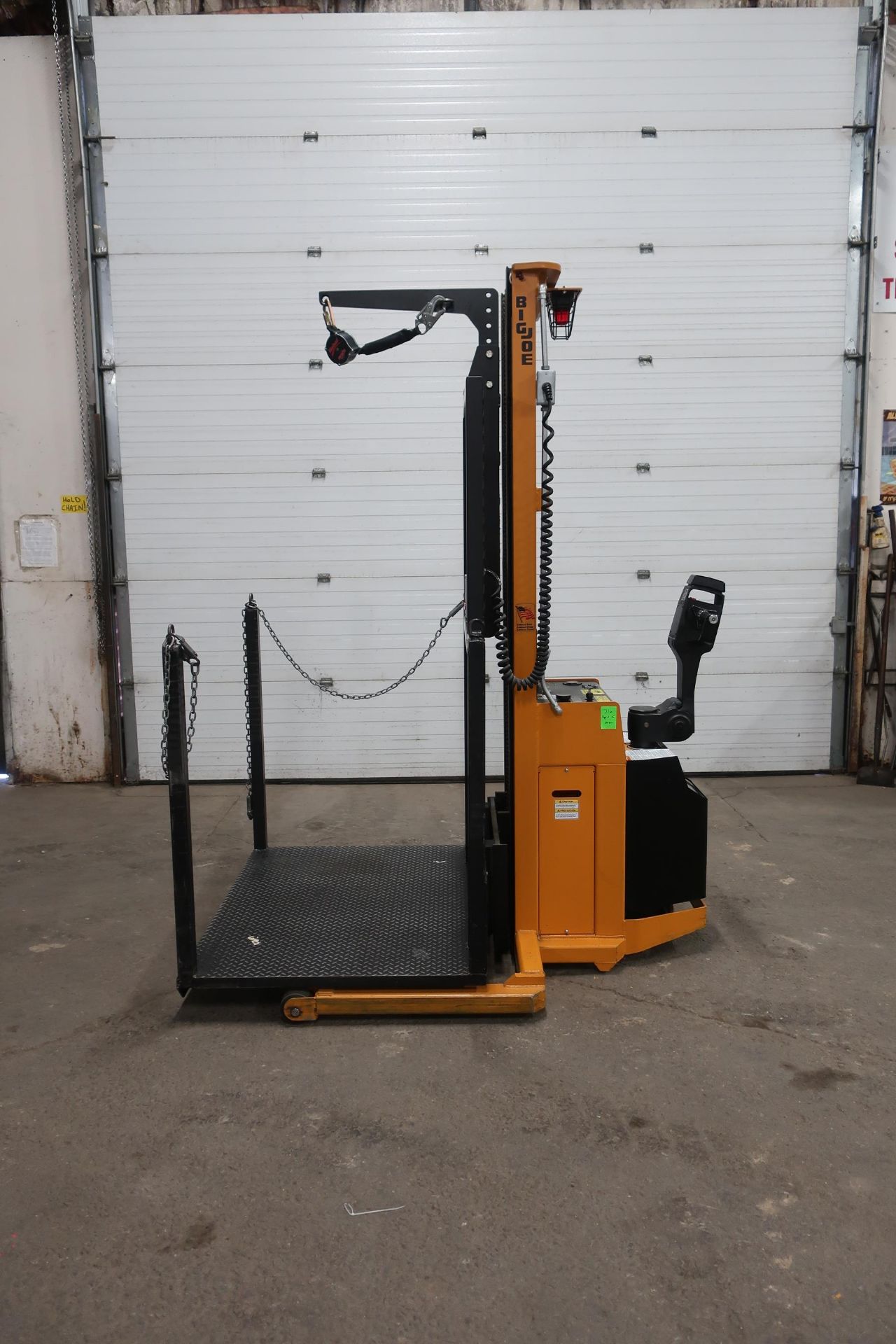 BIG JOE Walk Behind Powered Pallet Cart Walkie Lift unit 650lbs capacity LOW HOURS