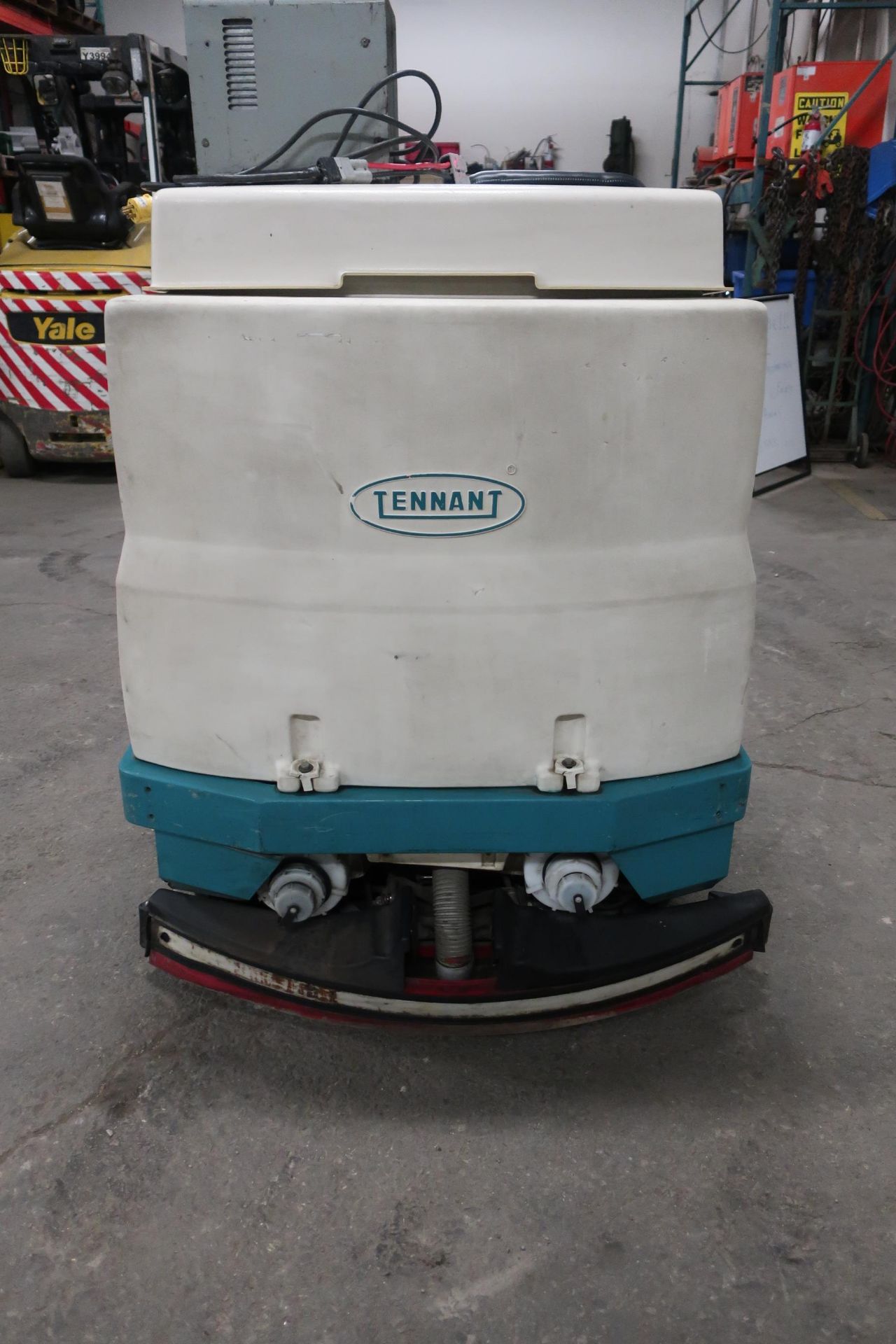 Tennant 510E Ride On Power Scrubber Sweeper Power-Operated Cleaning Machine - Electric with - Image 4 of 4
