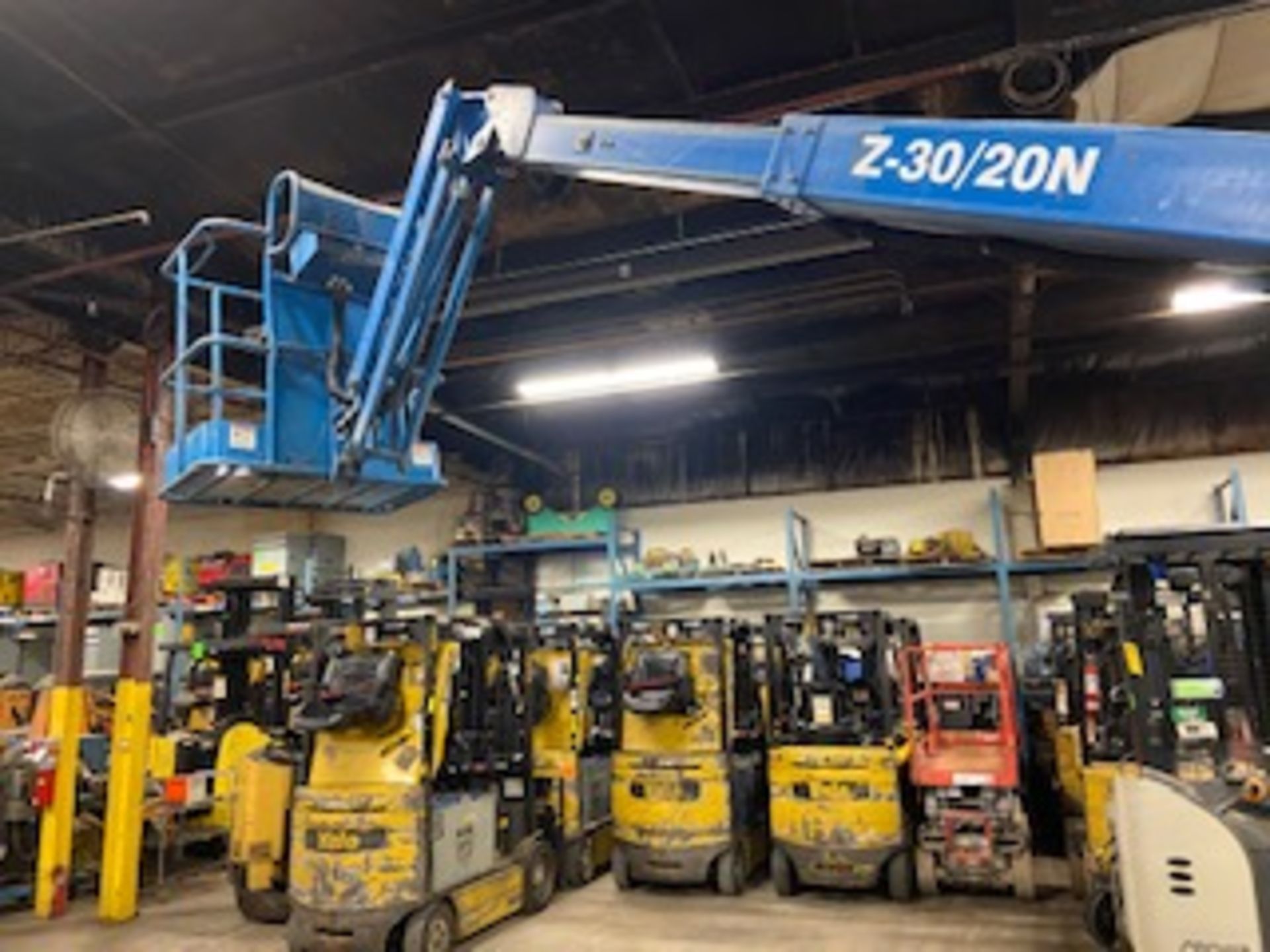 MINT Genie Boom Lift model Z-30/20N with 30' high and 21' Reach with LOW hours - Image 4 of 4