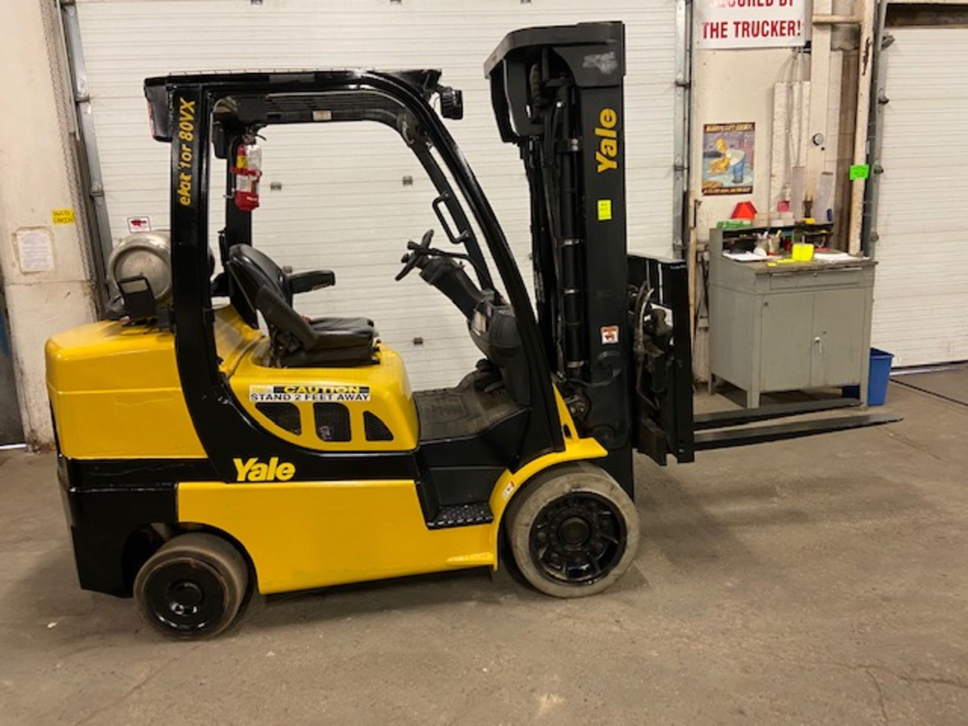 FREE CUSTOMS - 2014 Yale 8000lbs Capacity Forklift with 3-stage mast - LPG (propane) with