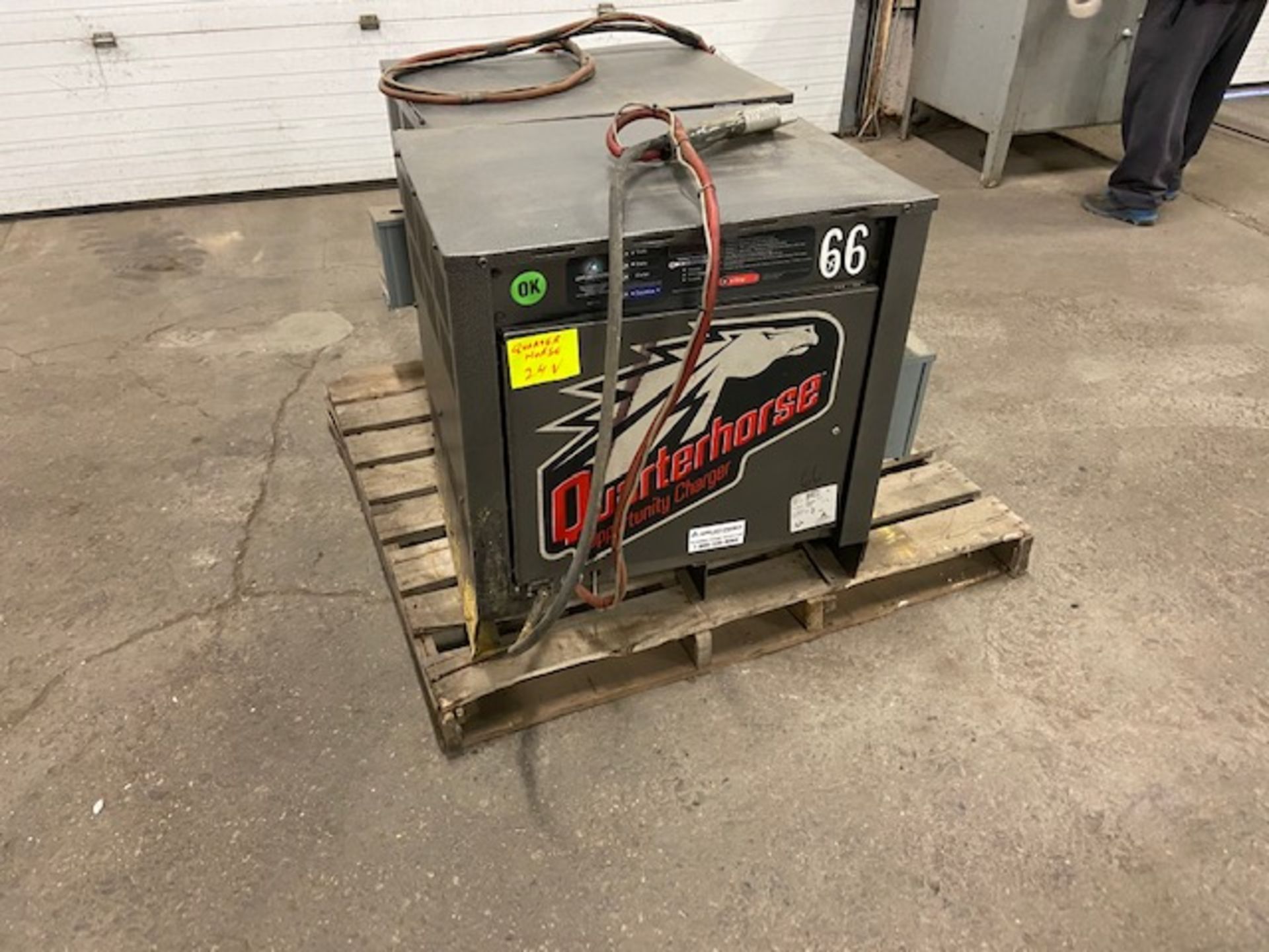 Quarterhorse Opportunity Charger 24V Forklift Battery Charing Unit