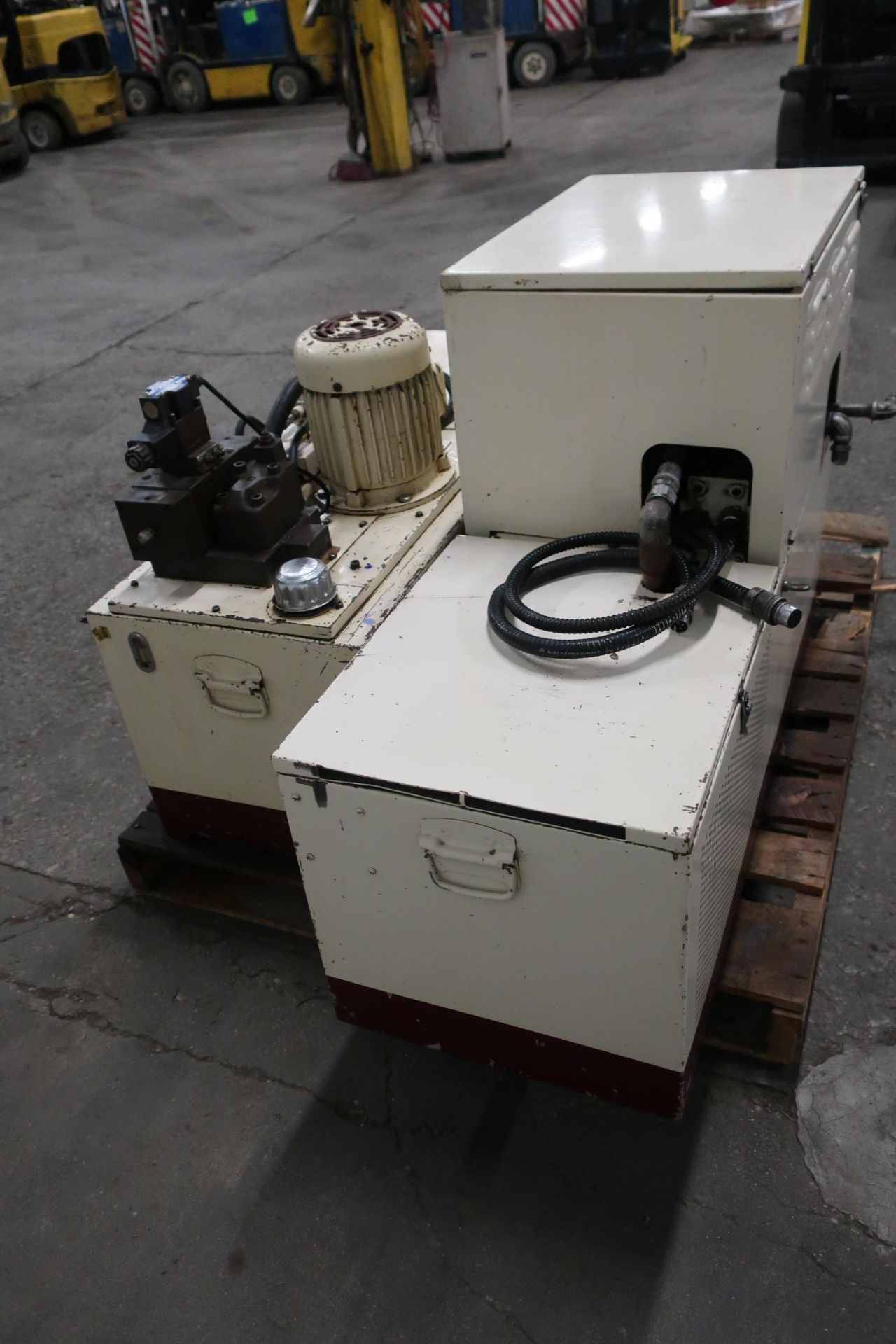 Hydraulic PowerPack Pump Units with large liquid resevoir - Image 3 of 3