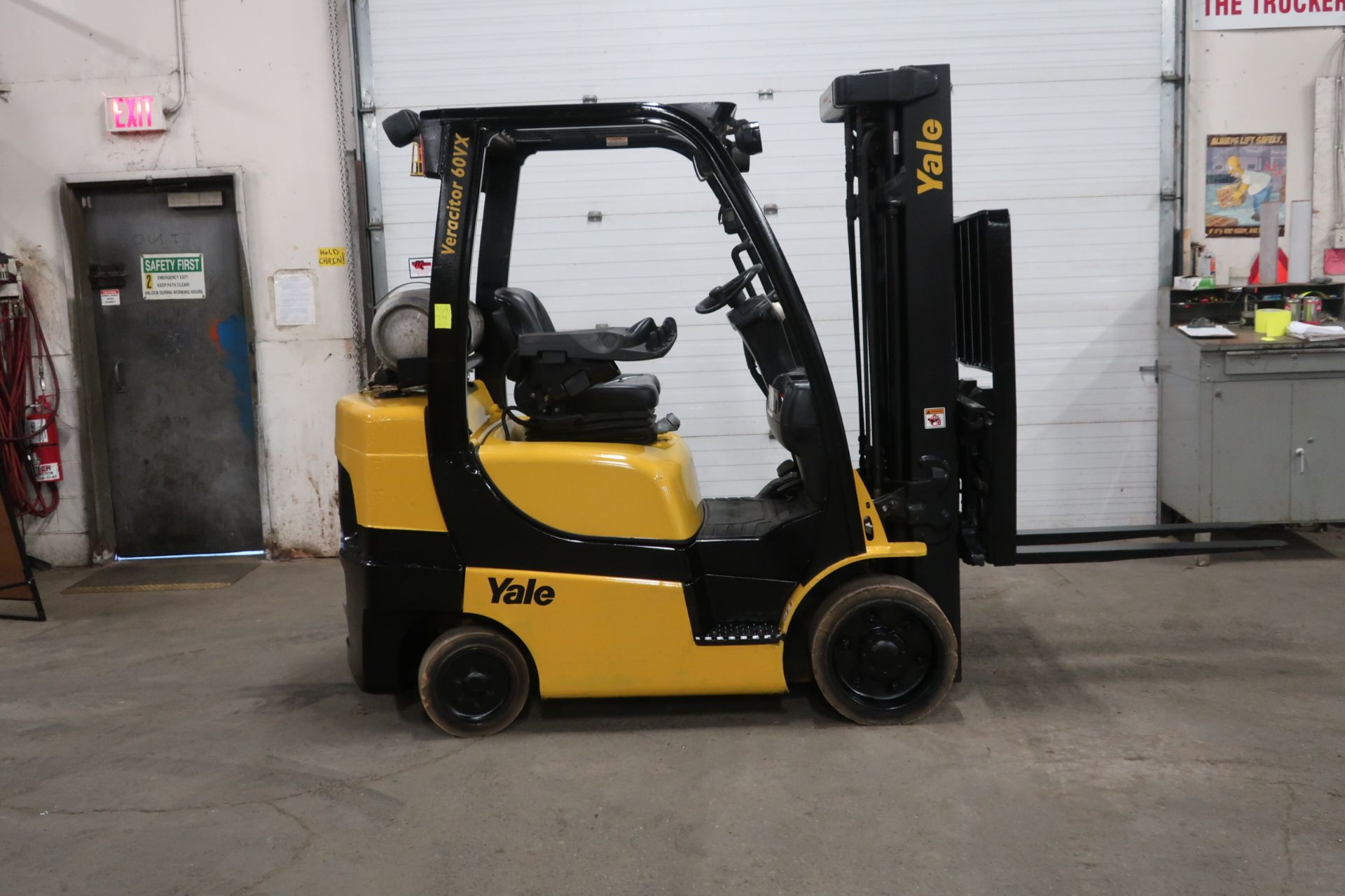 FREE CUSTOMS - 2015 Yale 6000lbs Capacity Forklift with 3-stage mast & sideshift & Fork Positioner