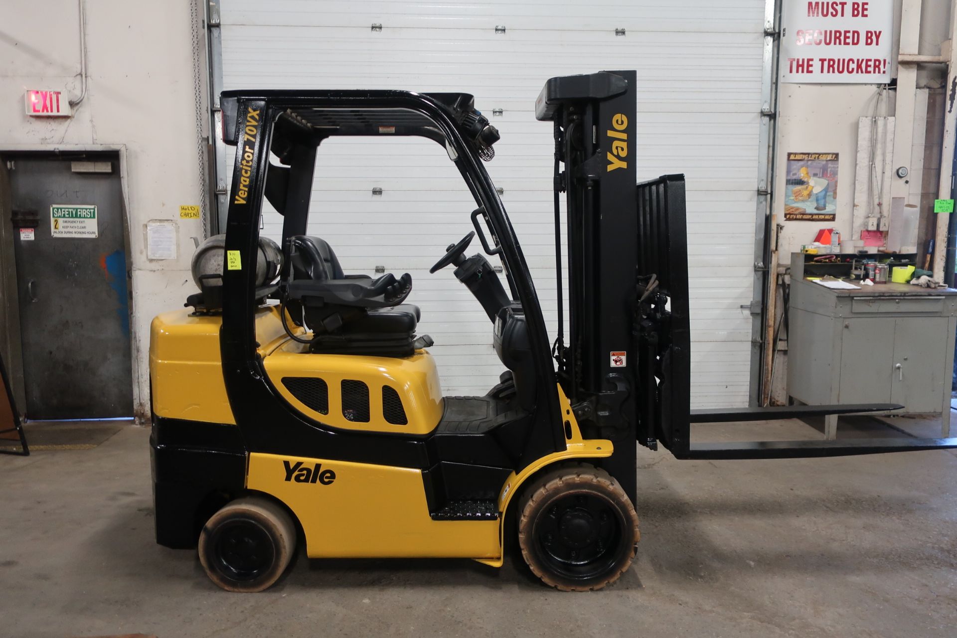 FREE CUSTOMS - 2017 Yale 7000lbs Capacity Forklift with 3-stage mast - LPG (propane) with