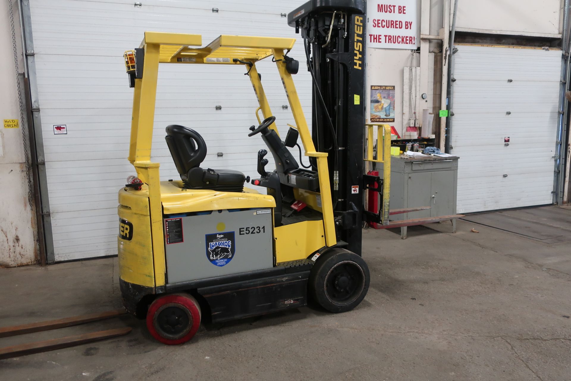 FREE CUSTOMS - 2014 Hyster 5000lbs Capacity Forklift with 4-STAGE mast - electric with charger