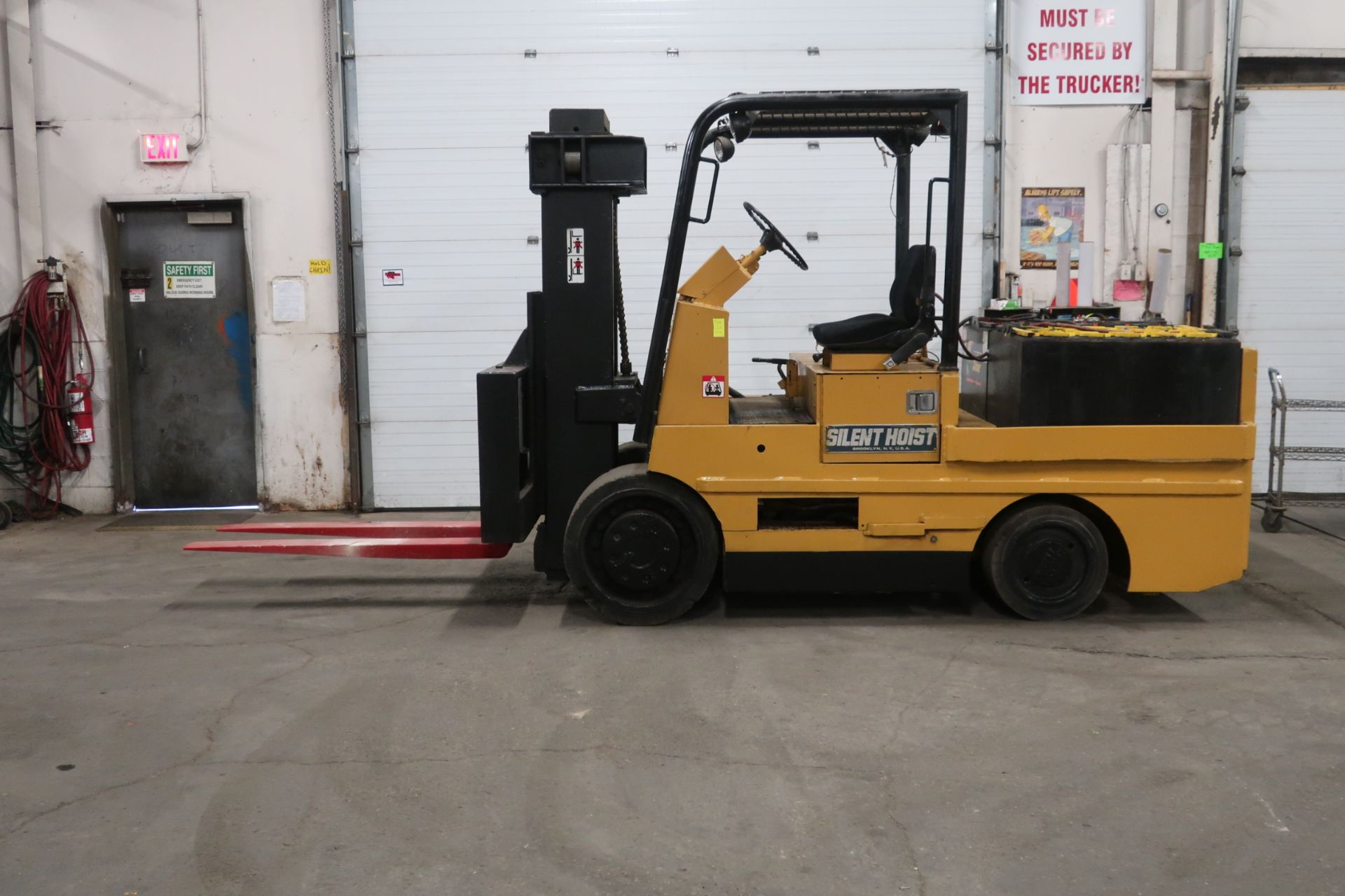 FREE CUSTOMS - Hoist Electric 30,000lbs Capacity at 24" & 20.000lbs Capacity at 40" Forklift with