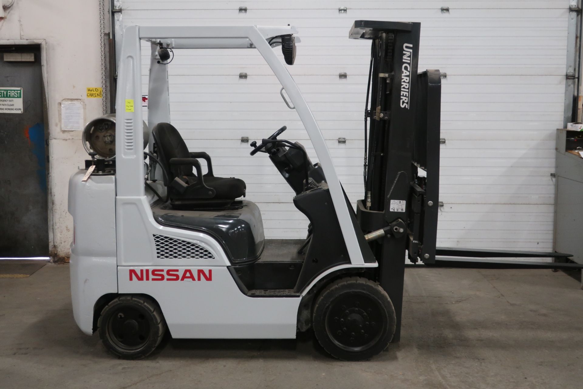 FREE CUSTOMS - 2013 Nissan Unicarrier 5000lbs Capacity Forklift with 3-stage mast - LPG (propane)