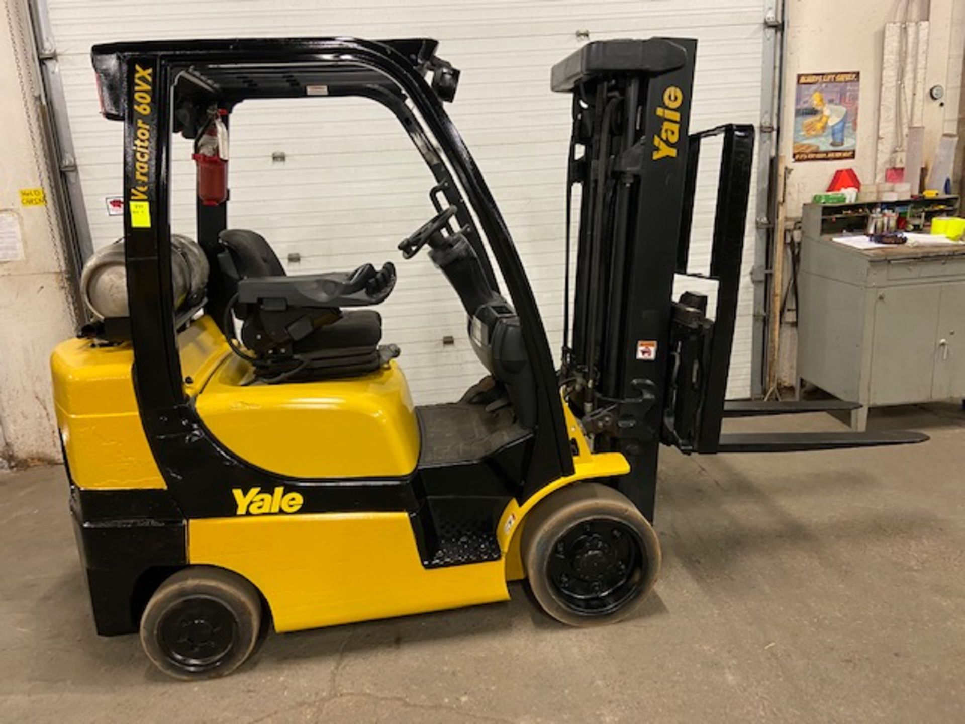 FREE CUSTOMS - 2015 Yale 6000lbs Capacity Forklift with 3-stage mast - LPG (propane) with