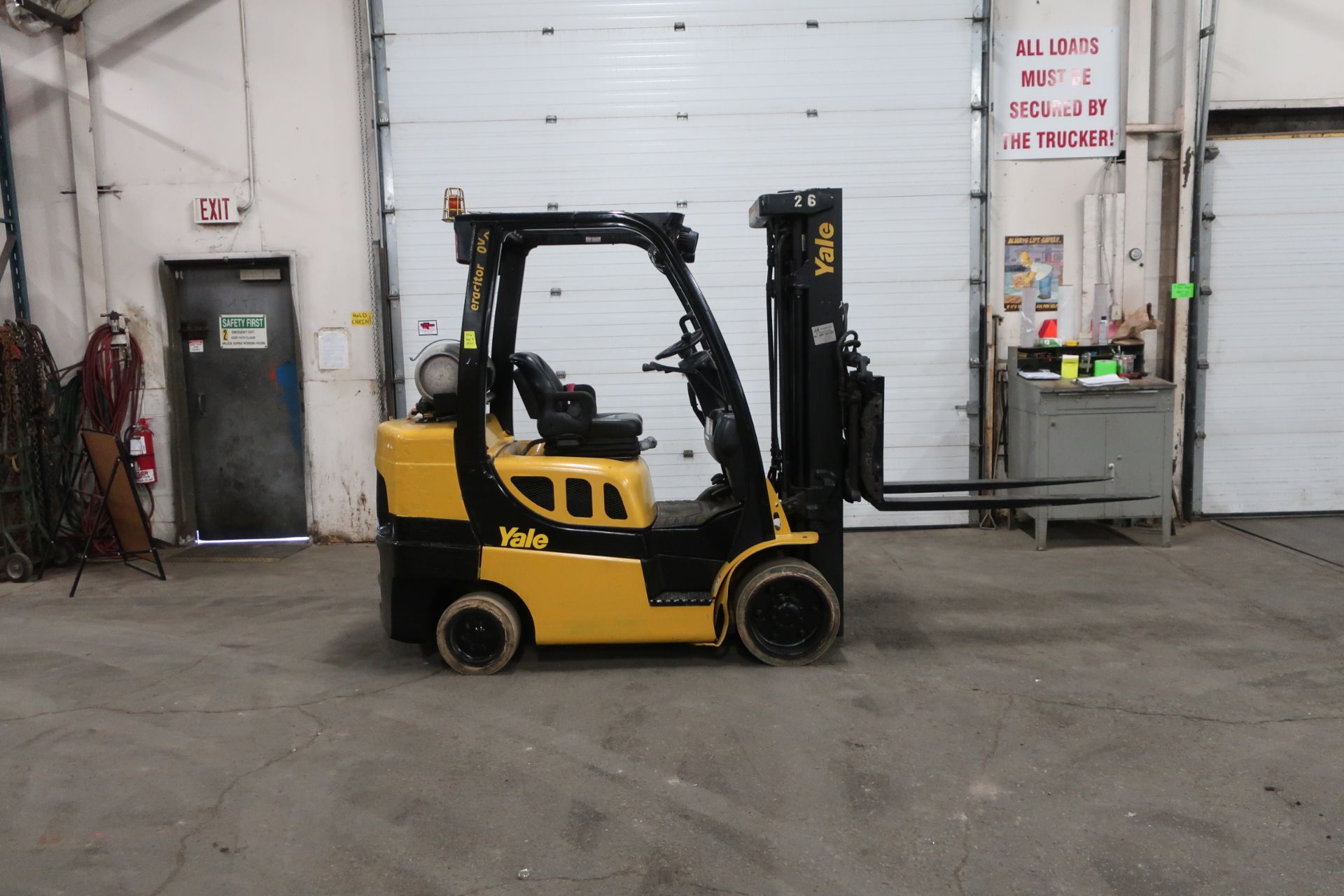 FREE CUSTOMS - 2016 Yale 7000lbs Capacity Forklift with 3-stage mast - LPG (propane) with