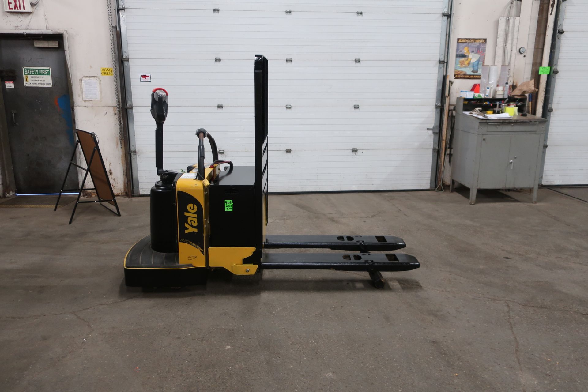 2011 Yale Walk Behind Powered Pallet Cart 6000lbs capacity Walkie electric safety into 2021