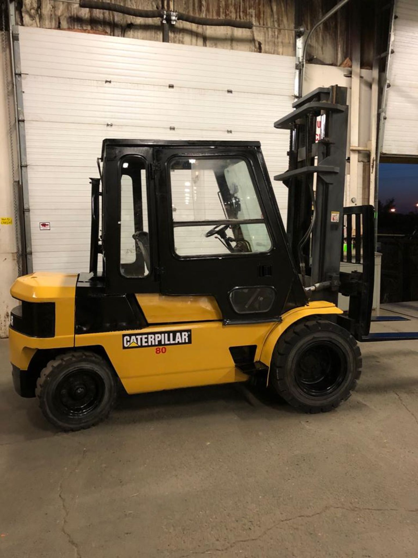 FREE CUSTOMS - CAT 8000lbs Capacity OUTDOOR Forklift Diesel with sideshift with DUAL FRONT TIRES