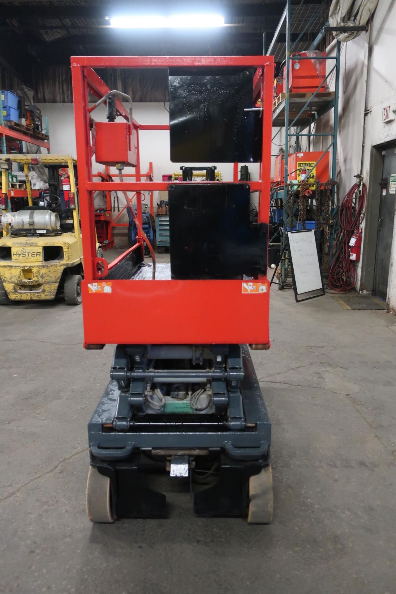 2008 SkyJack III Electric Scissor Lift model 3220 - 20 feet lift, 32 inch width deck with pendant - Image 2 of 2