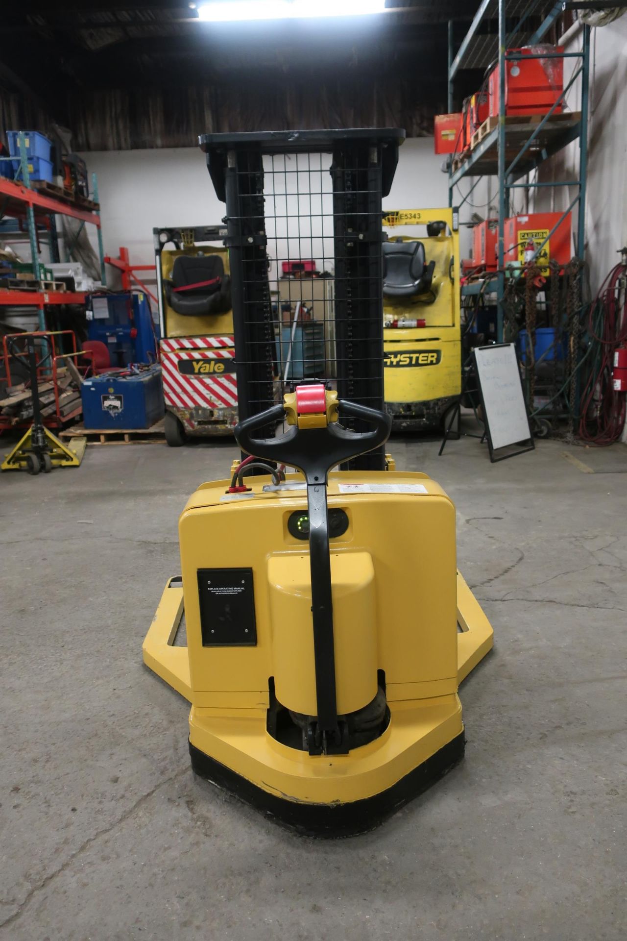 Yale Walk Behind Powered Pallet Lifter Walkie electric 24V unit - Image 3 of 3