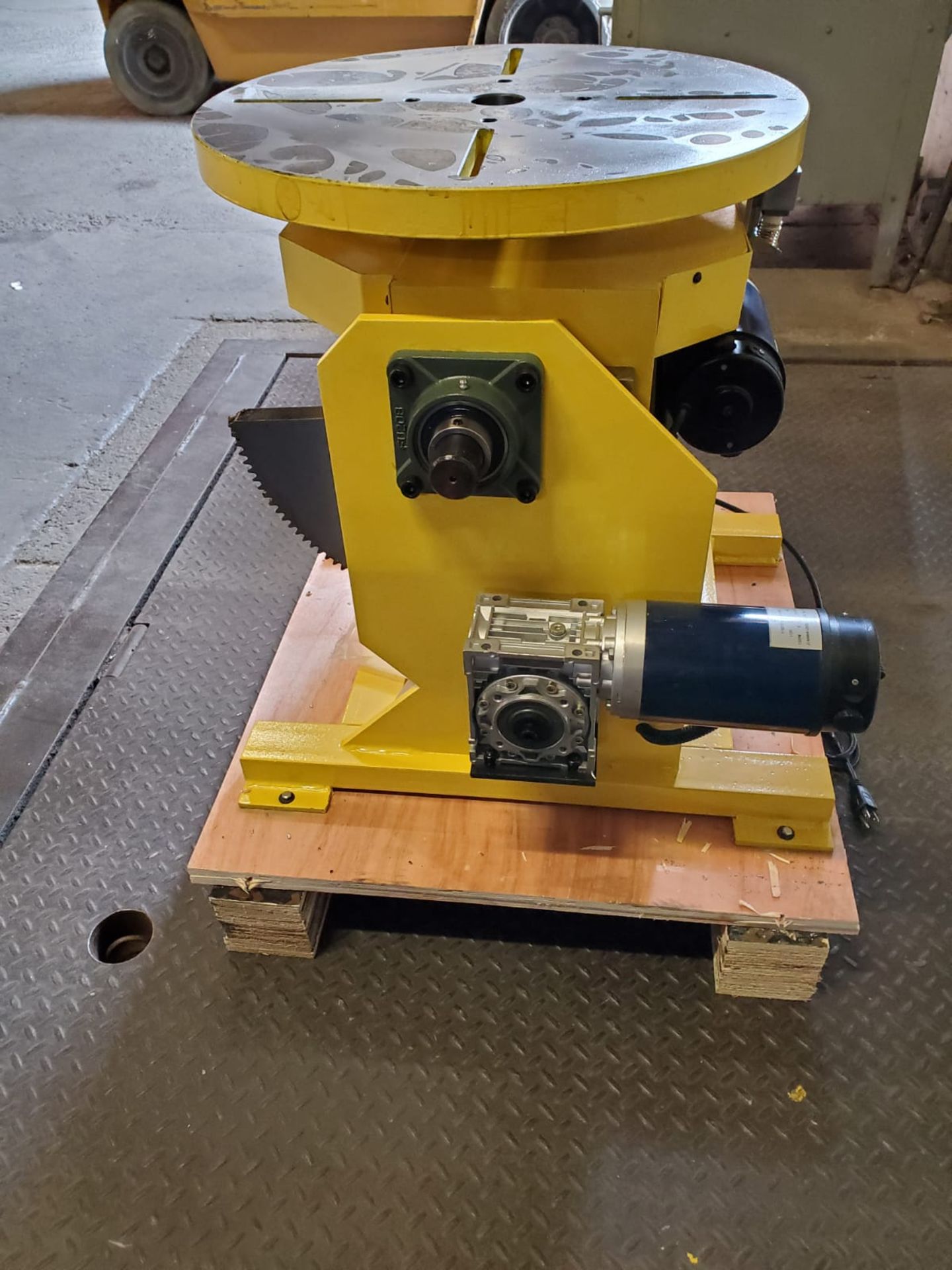 Verner model VD-1250 WELDING POSITIONER 1250lbs capacity - tilt and rotate - UNUSED AND MINT 115V - Bild 3 aus 4